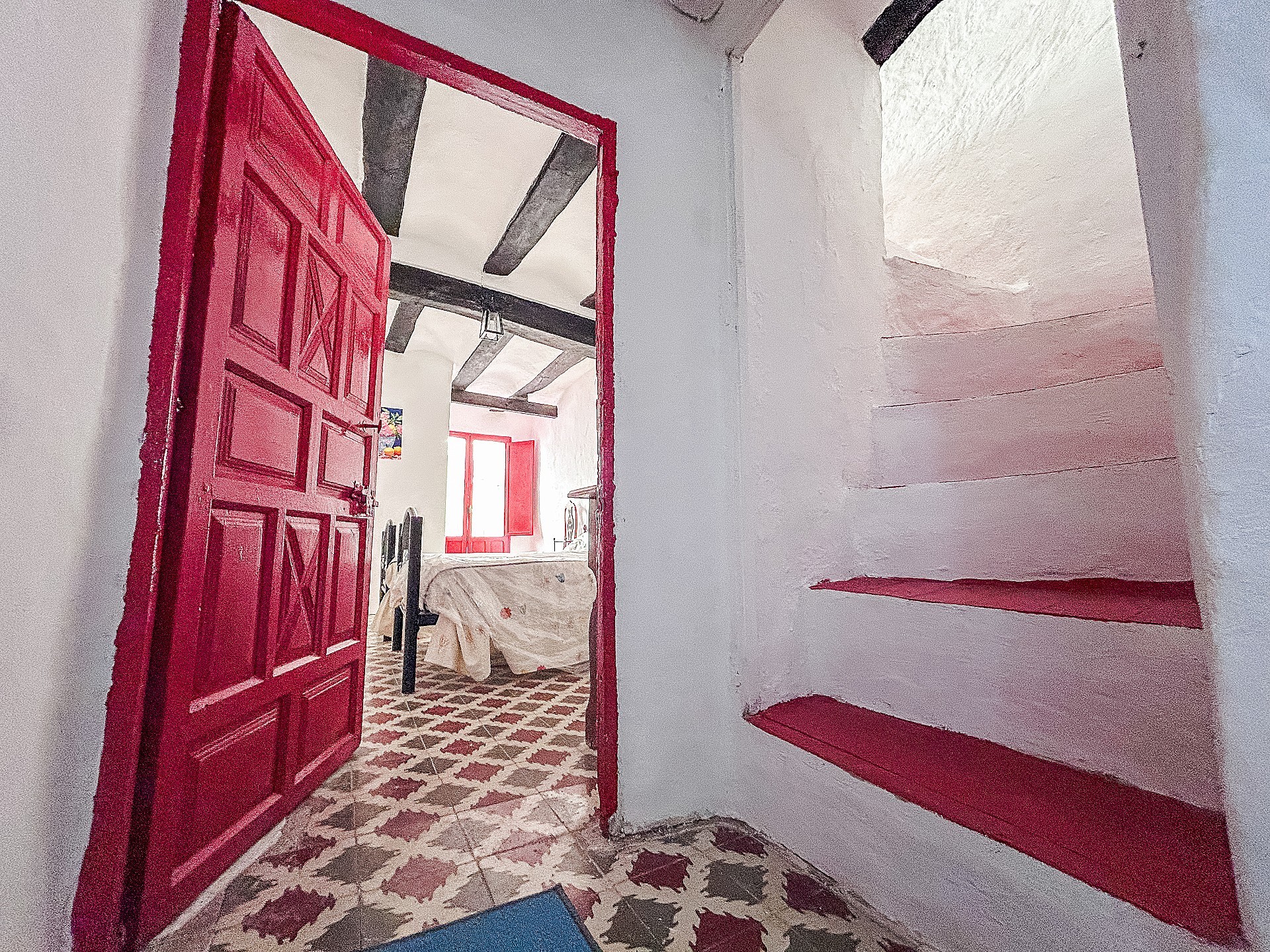 Resale - 4 Bedroom 2 Bathroom Townhouse in Onil -  - Alicante