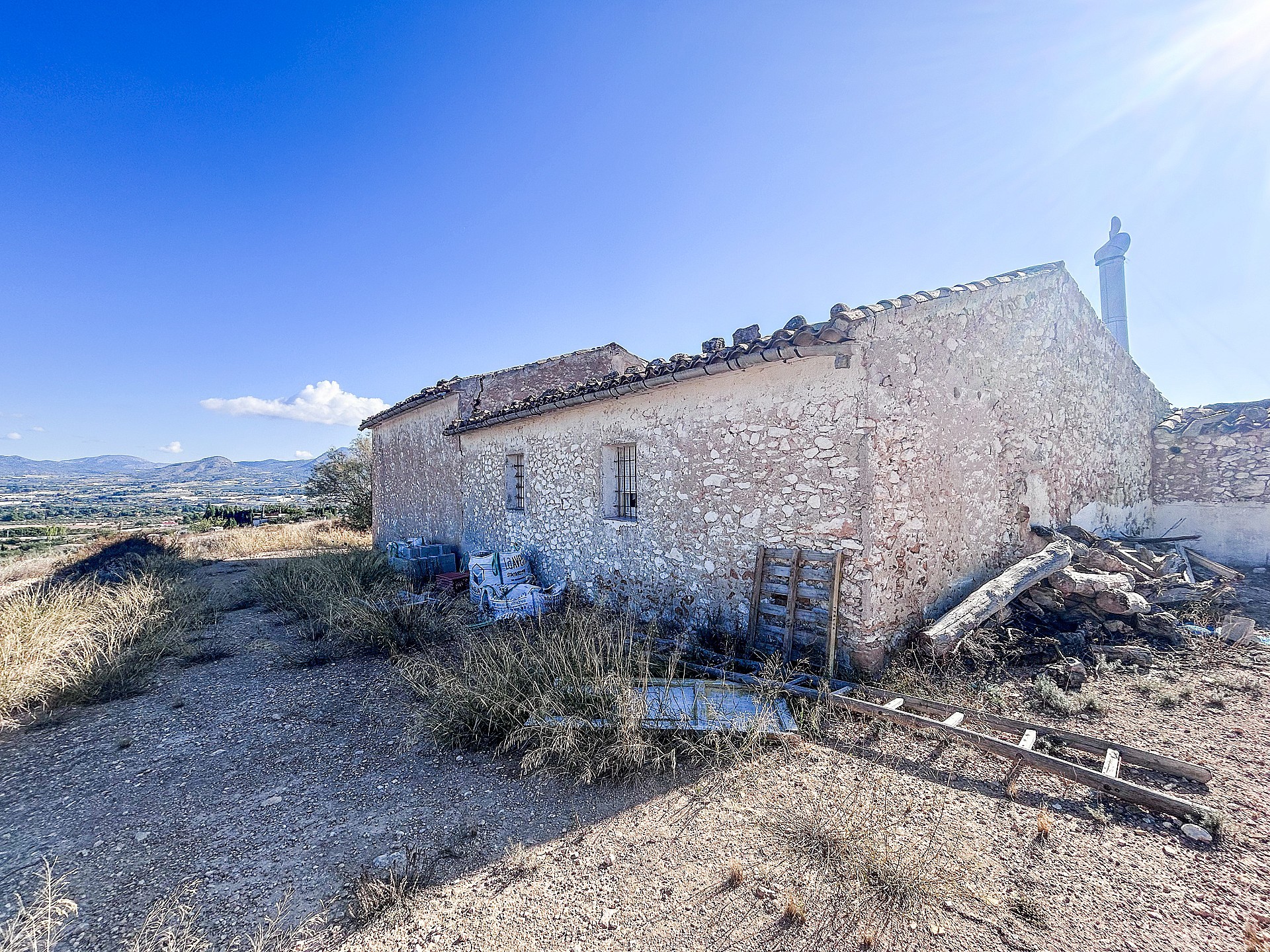 Sold - 2 Bedroom 1 Bathroom Finca in Elda -  - Alicante