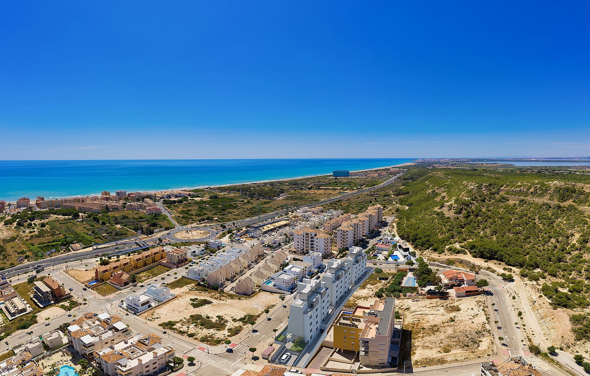 Resale - 2 Bedroom 2 Bathroom Apartment in Guardamar Del Segura -  - Alicante