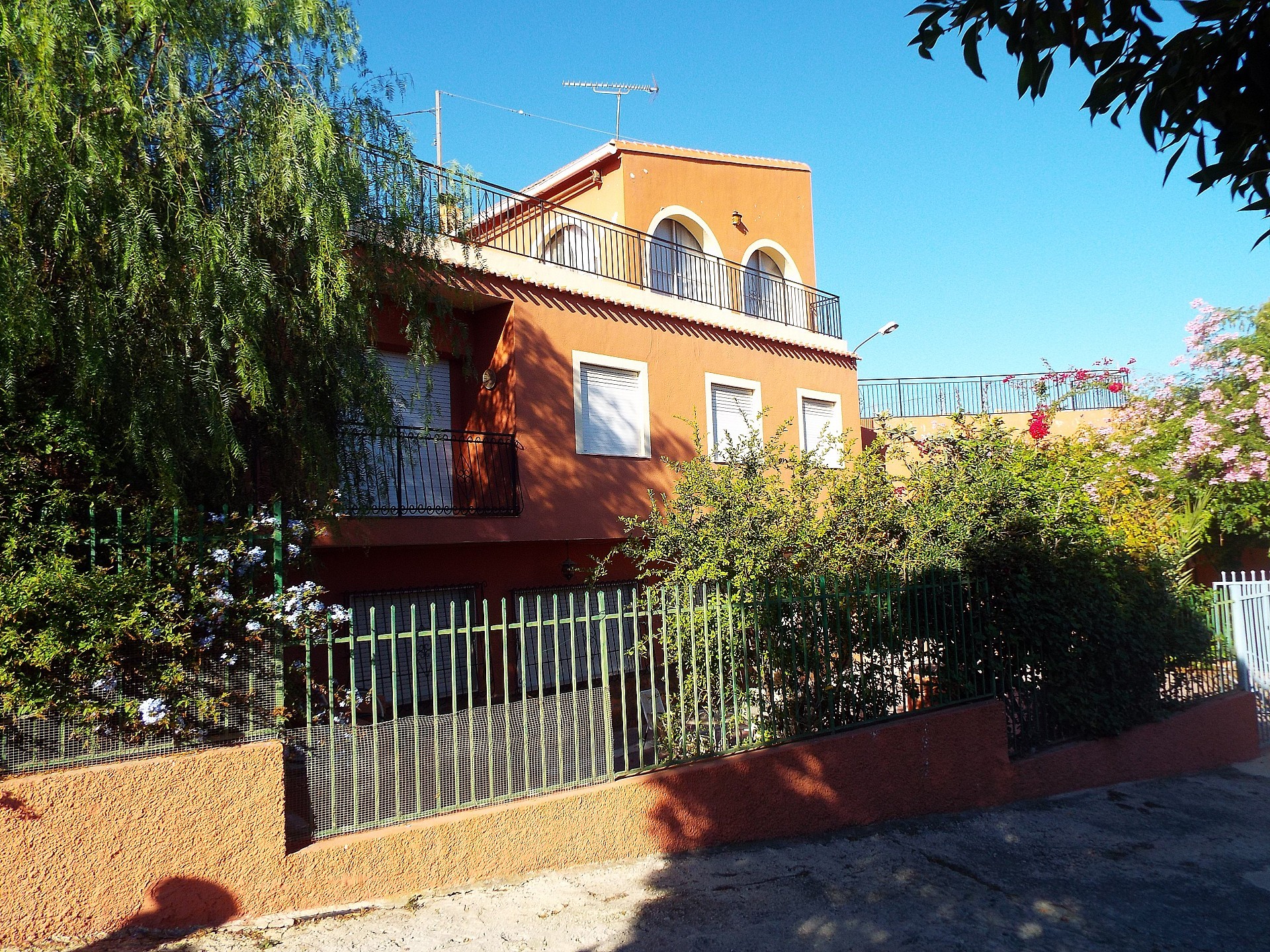 12 Bedroom 3 Bathroom Country house in Mahoya