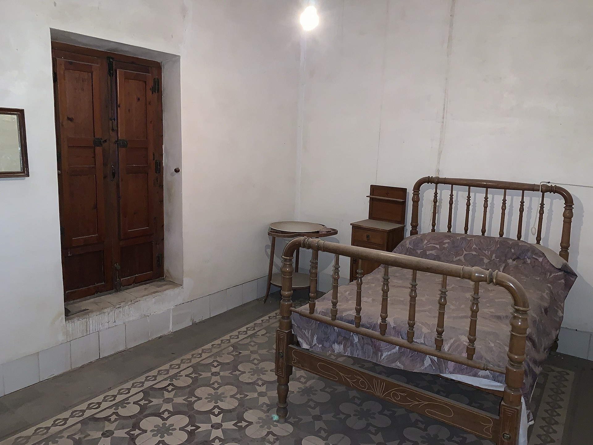 Sold - 7 Bedroom 1 Bathroom Townhouse in Agost -  - Alicante