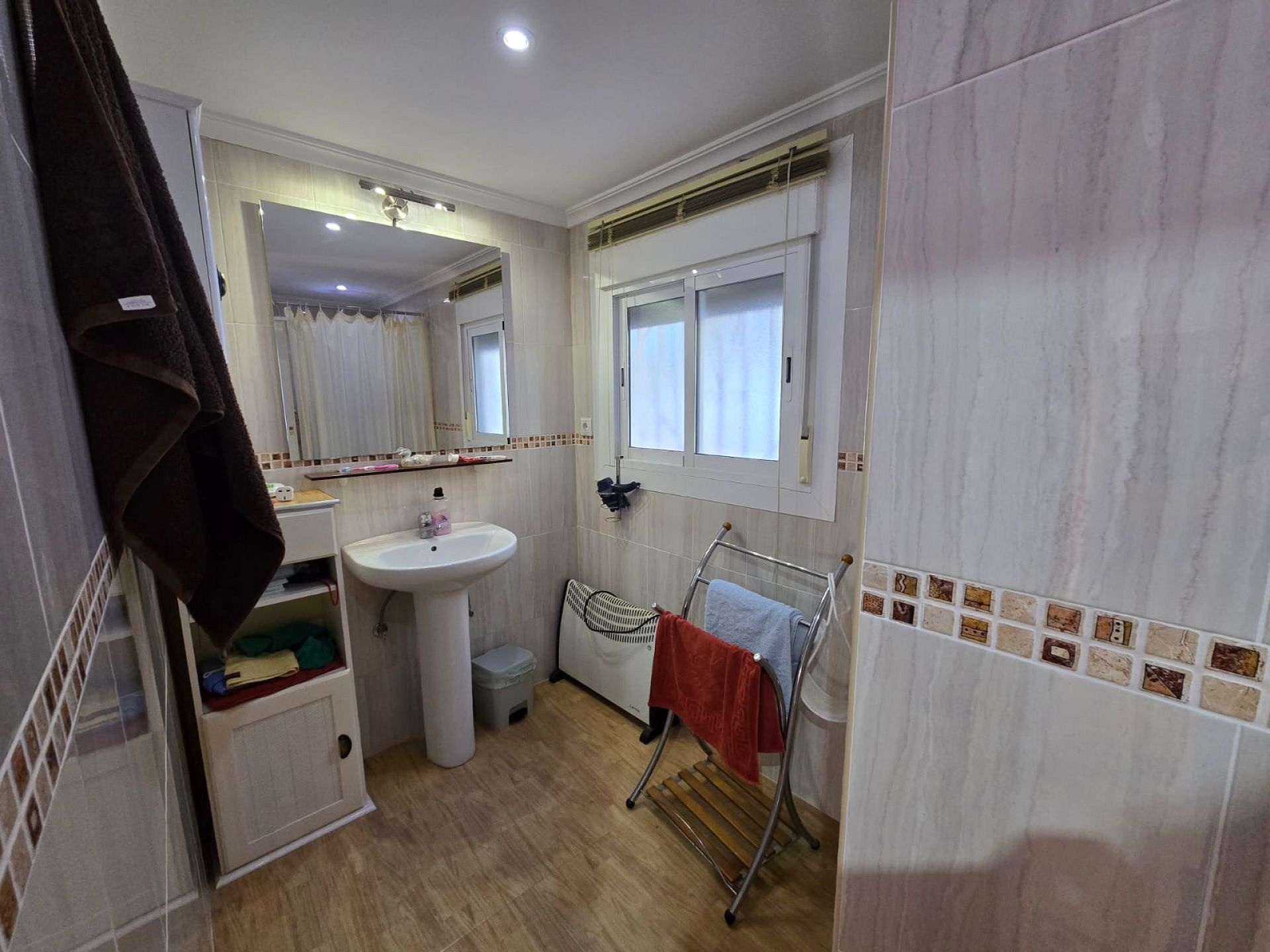 Sold - 3 Bedroom 2 Bathroom Villa in Sax -  - Alicante