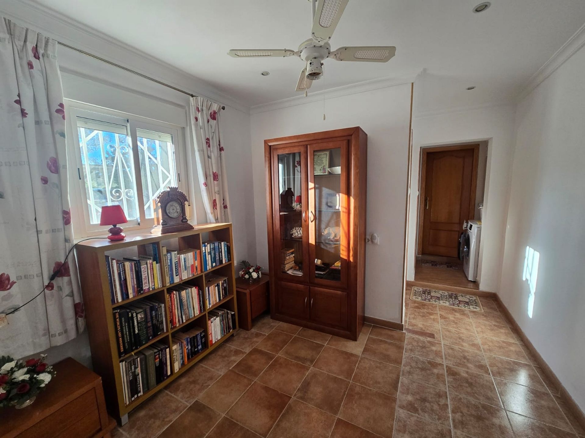 Sold - 3 Bedroom 2 Bathroom Villa in Sax -  - Alicante