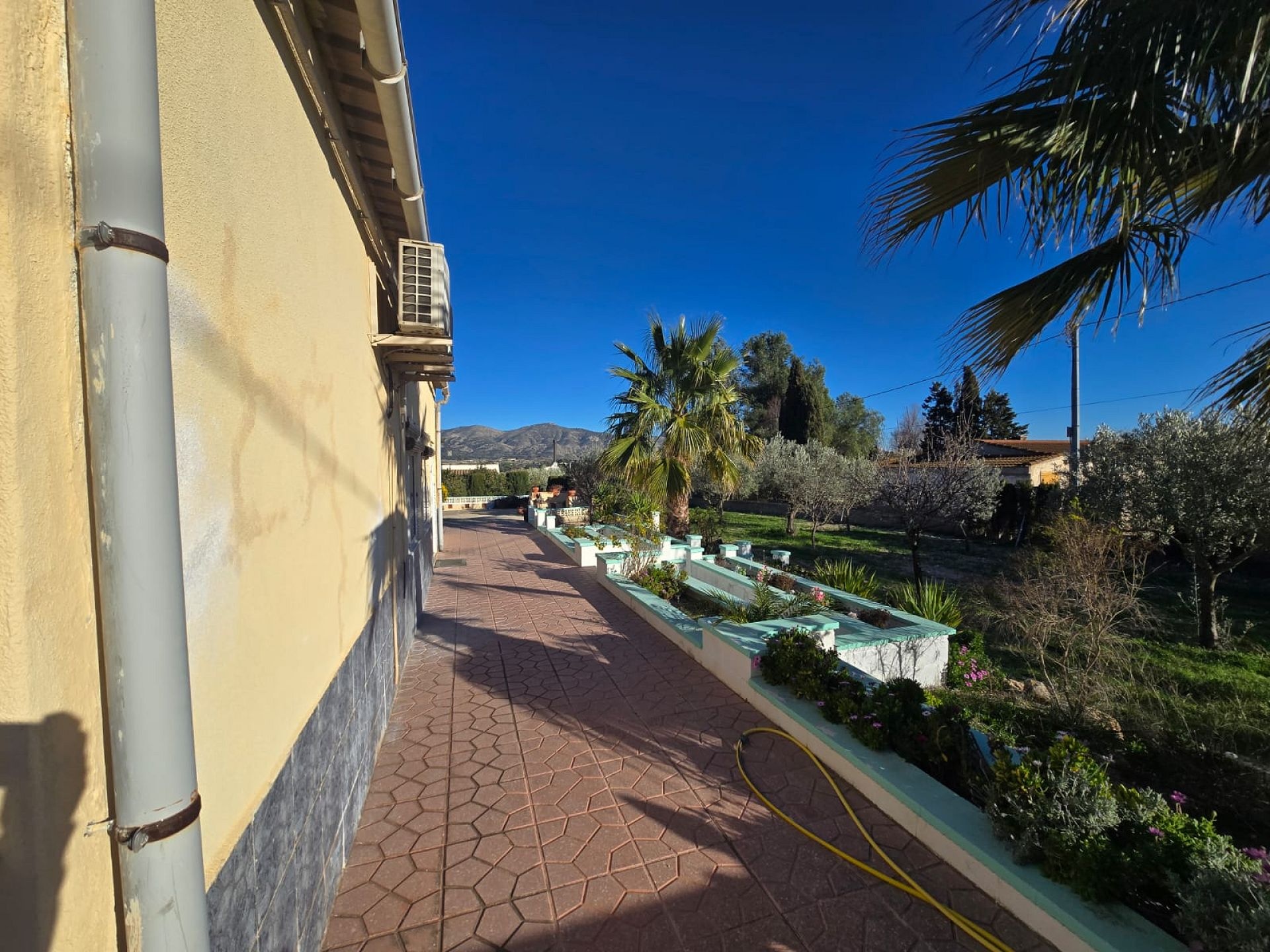 Sold - 3 Bedroom 2 Bathroom Villa in Sax -  - Alicante