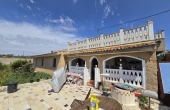 6 Bedroom 3 Bathroom Villa in Sax