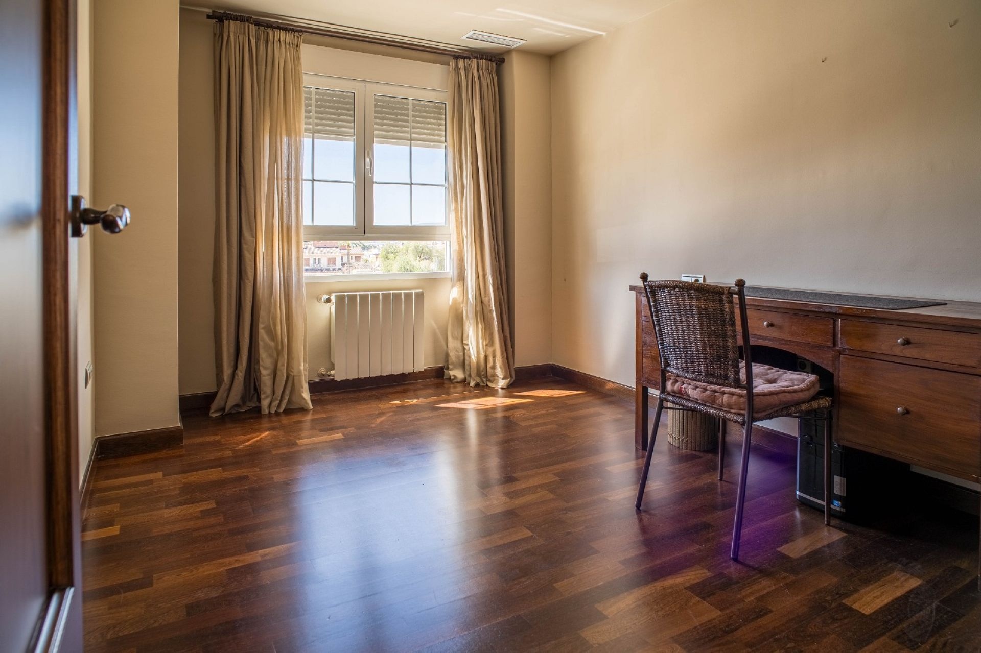 Resale - 3 Bedroom 2 Bathroom Villa in Elda -  - Alicante