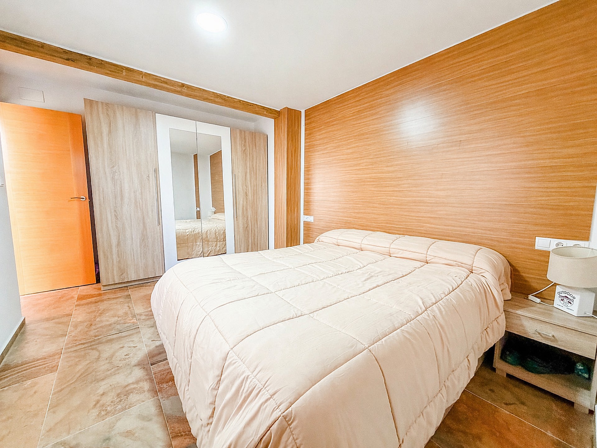 Resale - 2 Bedroom 2 Bathroom Townhouse in Elda -  - Alicante