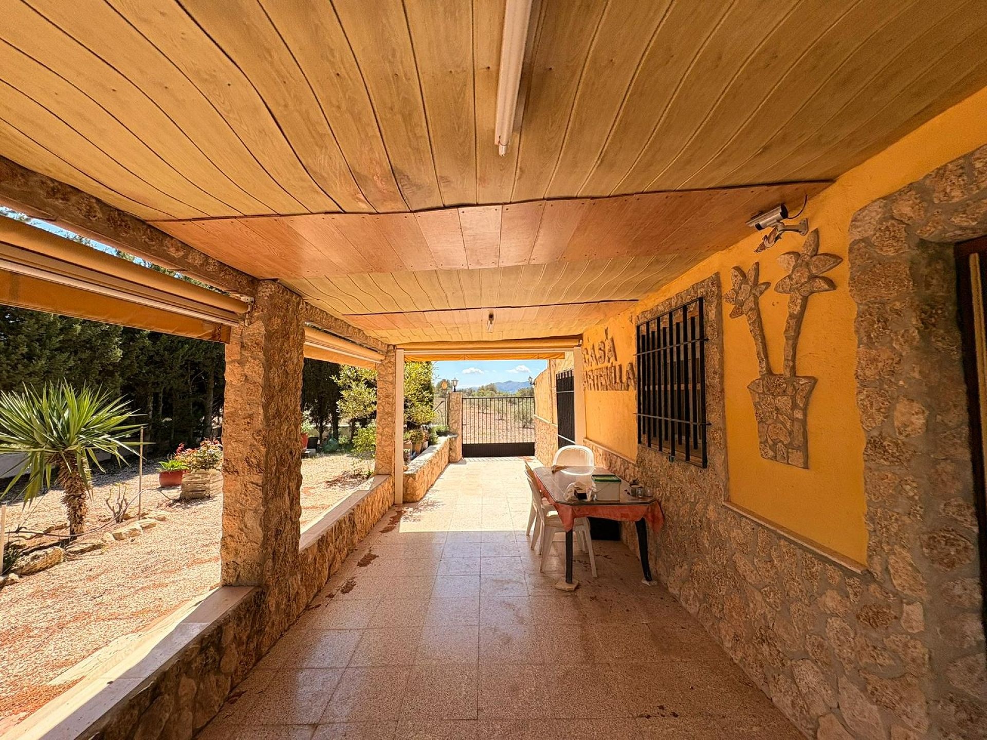 Resale - 3 Bedroom 4 Bathroom Villa in Yecla -  - Murcia