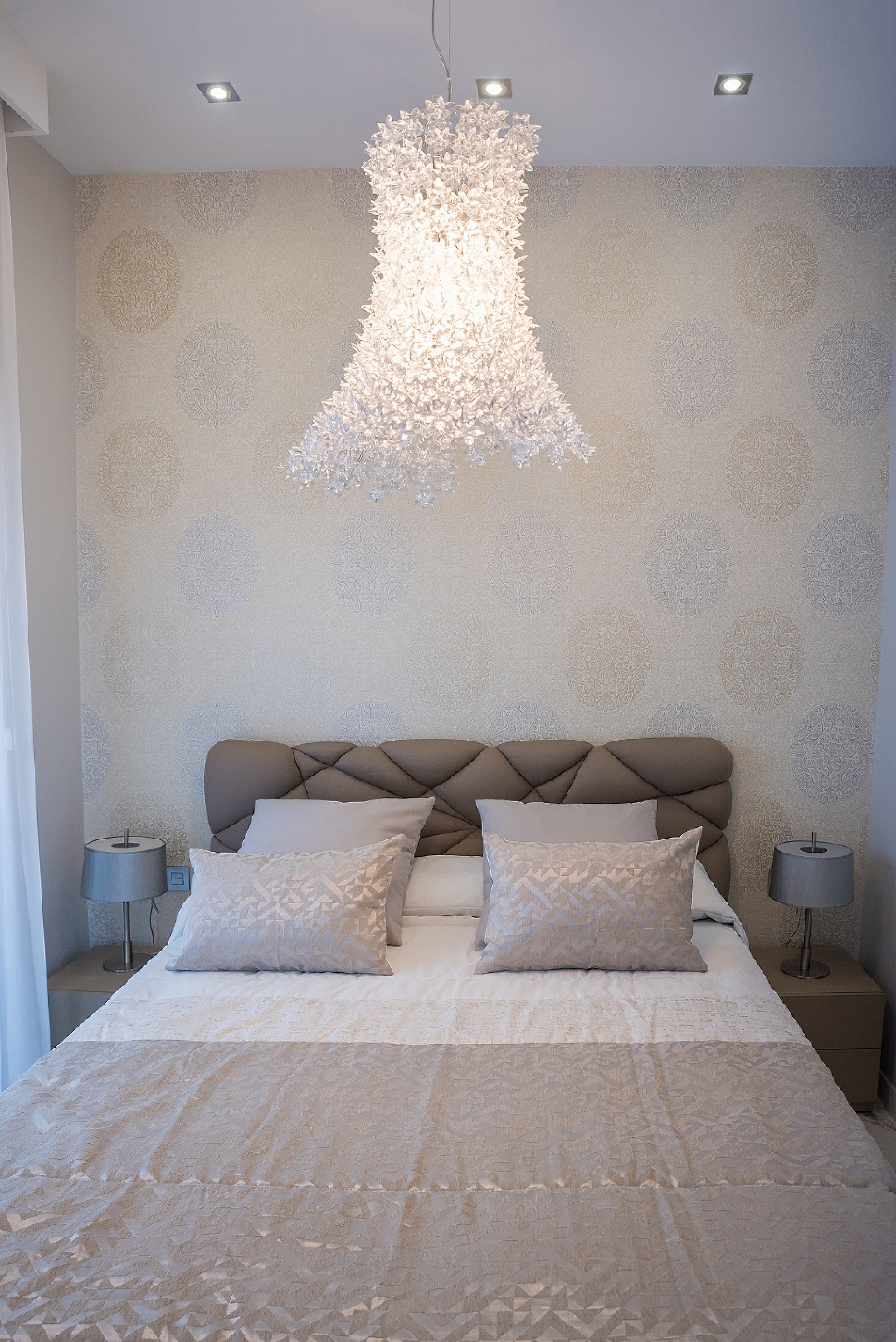 Resale - 3 Bedroom 2 Bathroom Villa in Villamartin -  - Alicante