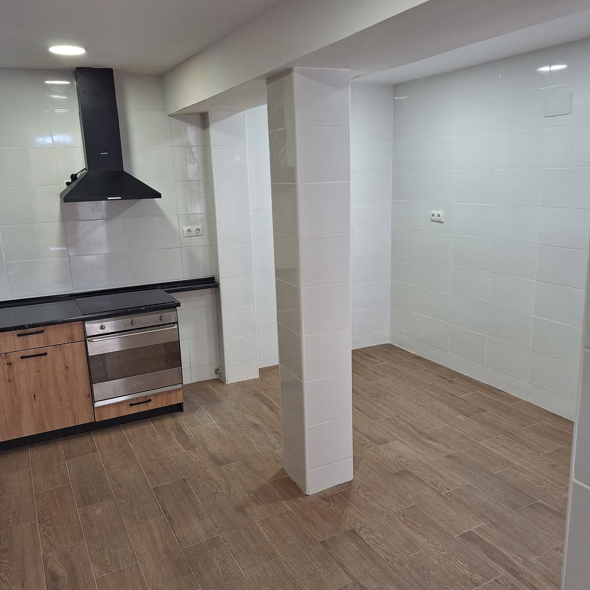 Resale - 2 Bedroom 1 Bathroom Townhouse in Sax -  - Alicante