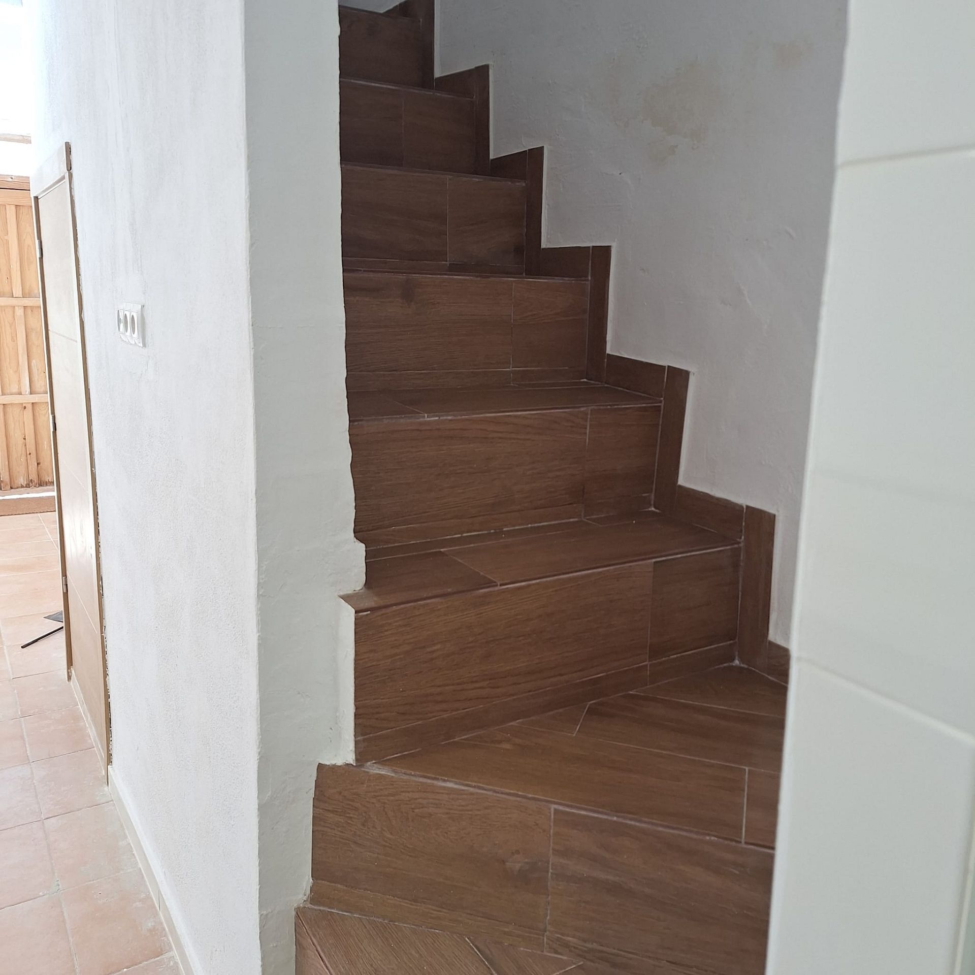 Resale - 2 Bedroom 1 Bathroom Townhouse in Sax -  - Alicante
