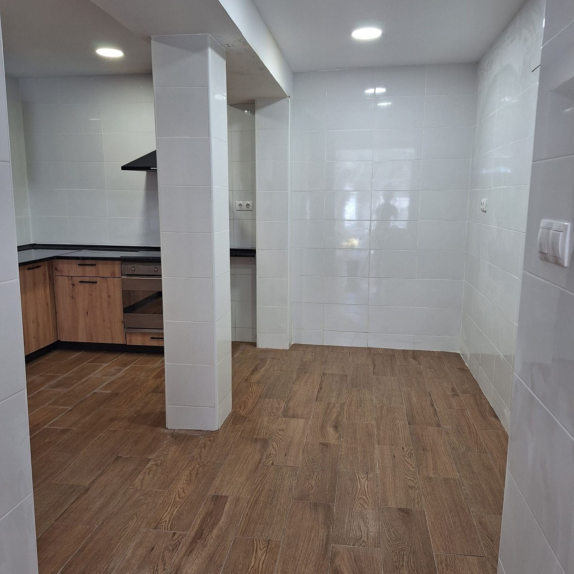 Resale - 2 Bedroom 1 Bathroom Townhouse in Sax -  - Alicante