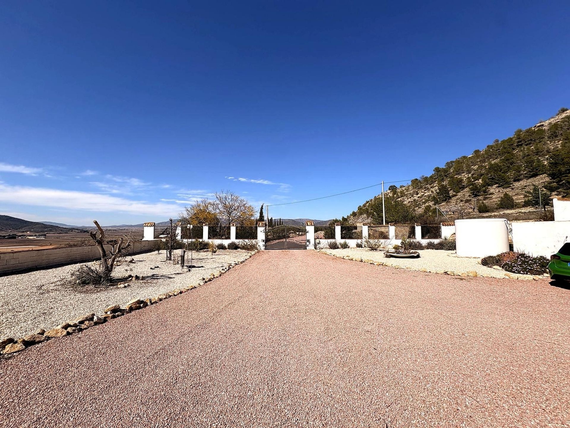 Sold - 4 Bedroom 4 Bathroom Villa in Monóvar -  - Alicante