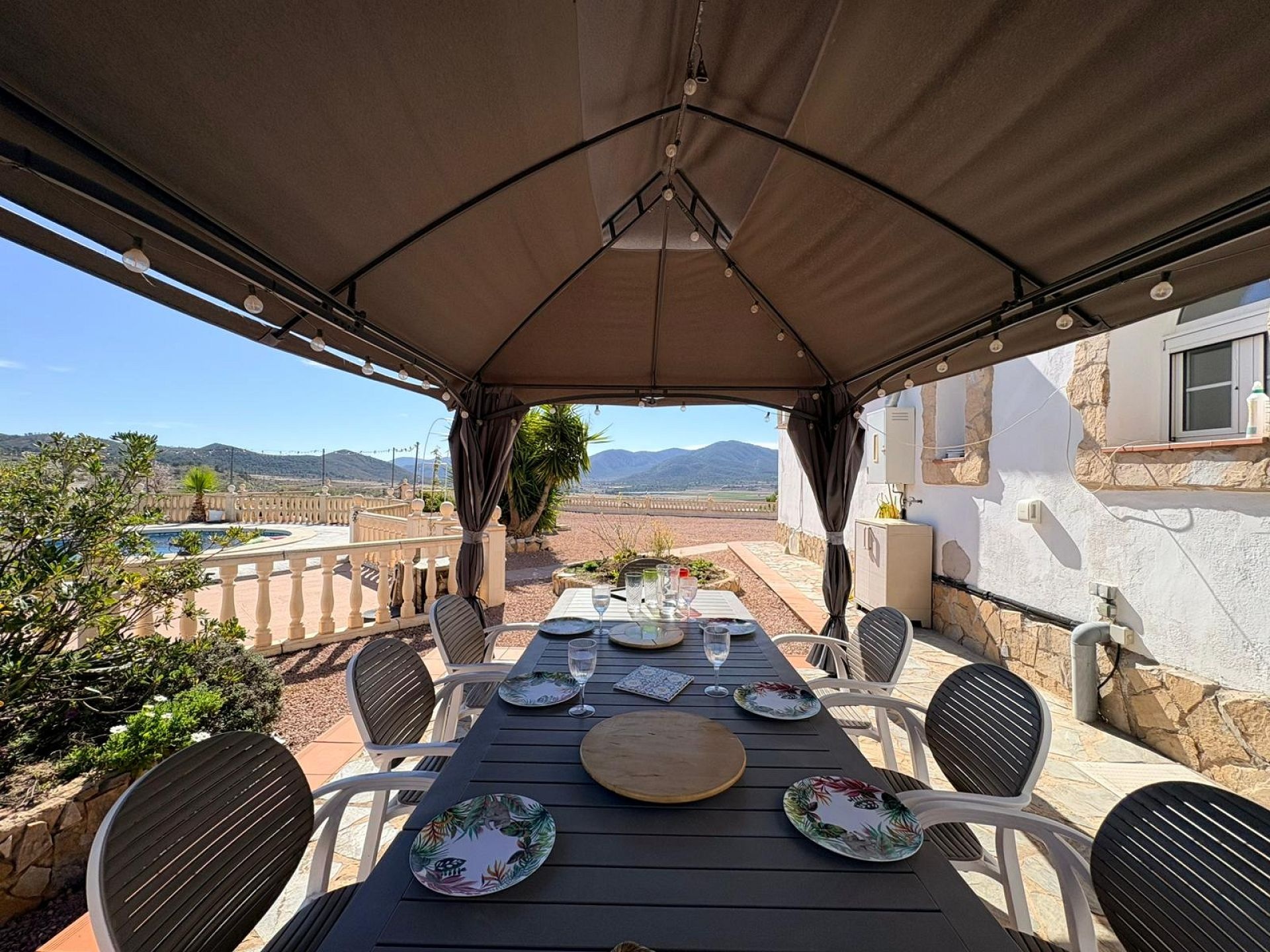 Sold - 4 Bedroom 4 Bathroom Villa in Monóvar -  - Alicante
