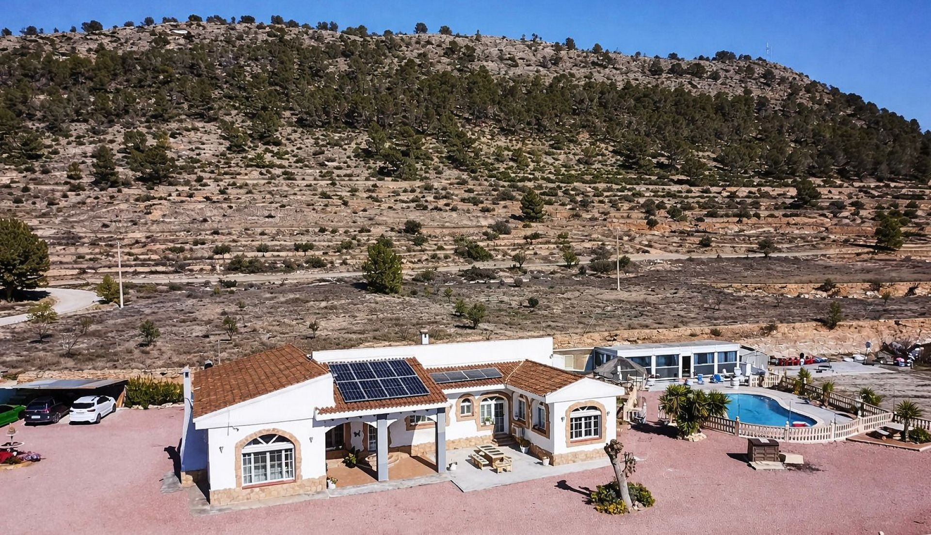 Sold - 4 Bedroom 4 Bathroom Villa in Monóvar -  - Alicante