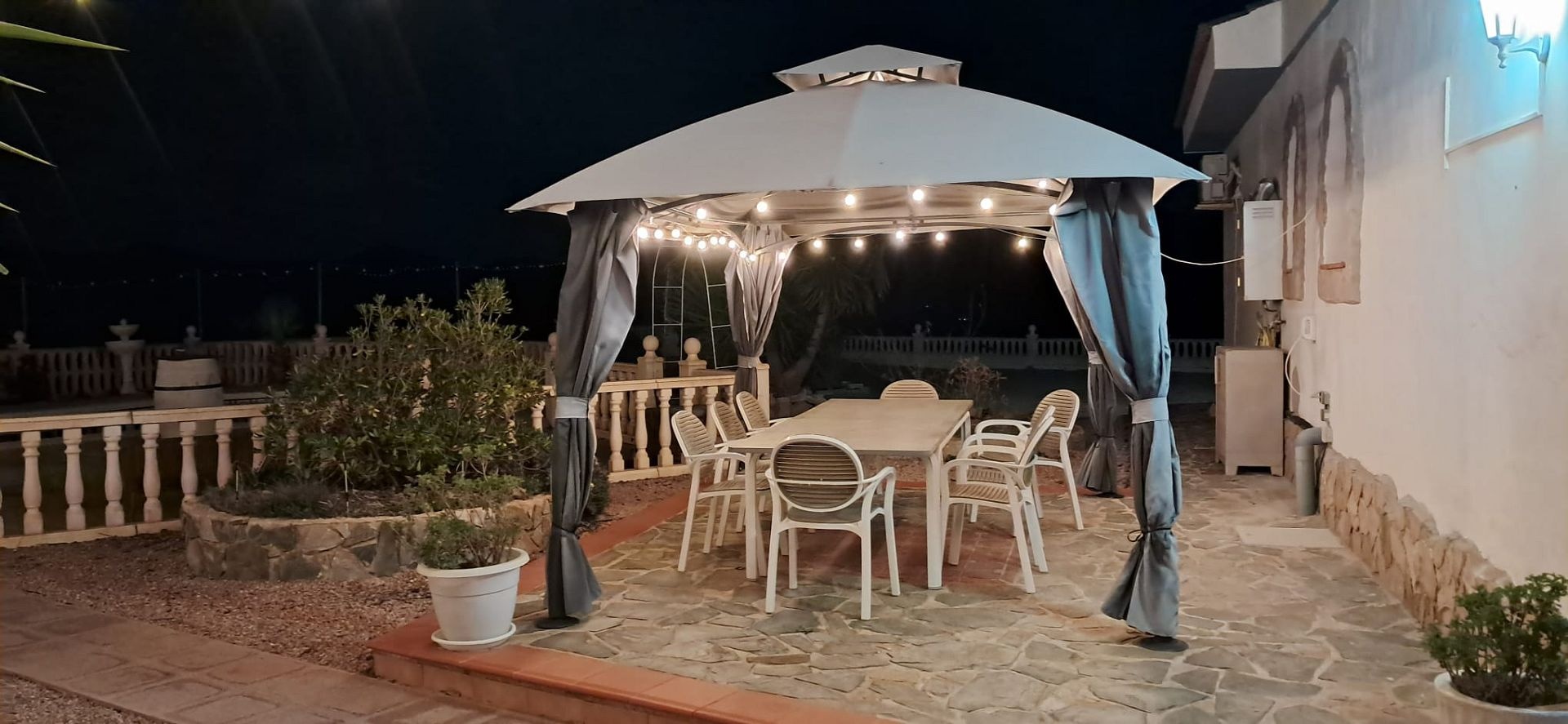 Sold - 4 Bedroom 4 Bathroom Villa in Monóvar -  - Alicante