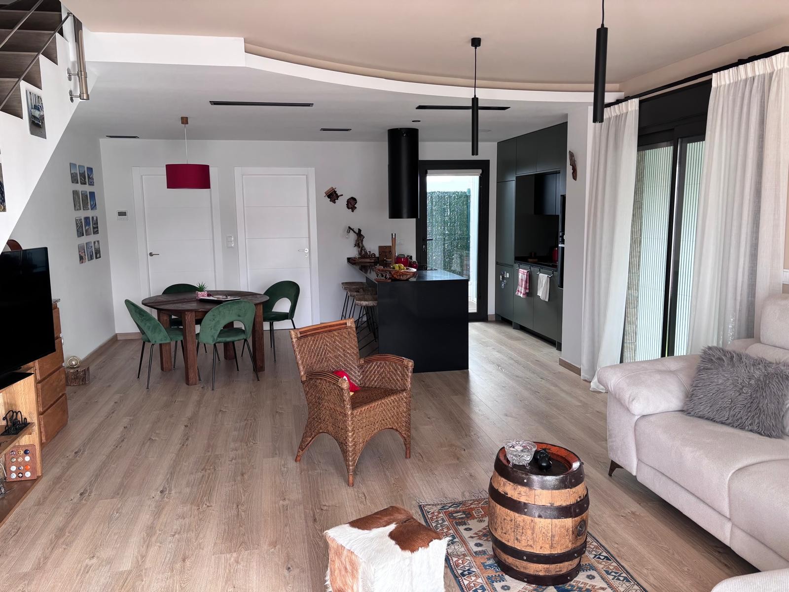 Resale - 2 Bedroom 2 Bathroom Townhouse in Los Montesinos -  - Alicante