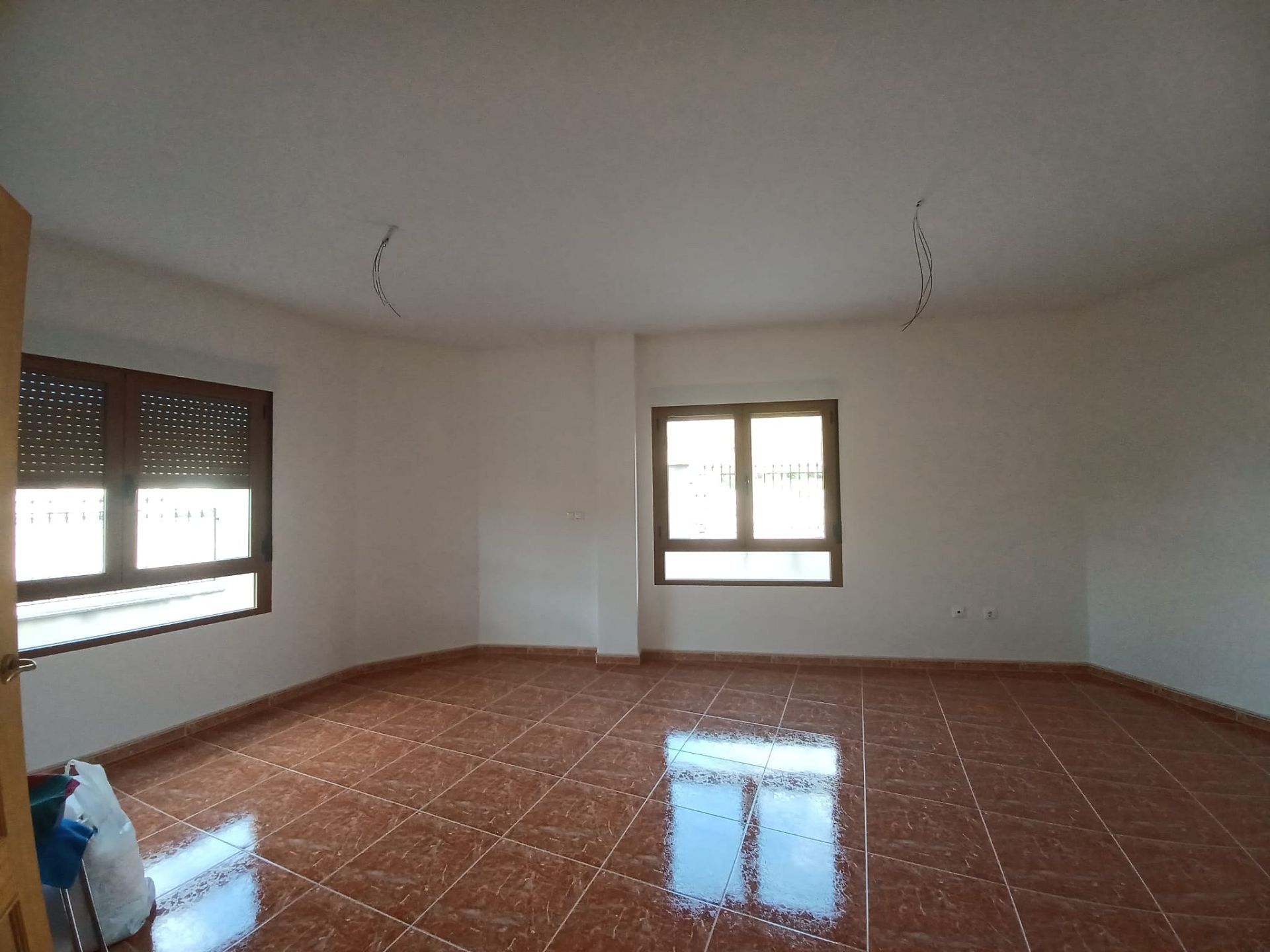 Resale - 4 Bedroom 2 Bathroom Townhouse in Pinoso -  - Alicante