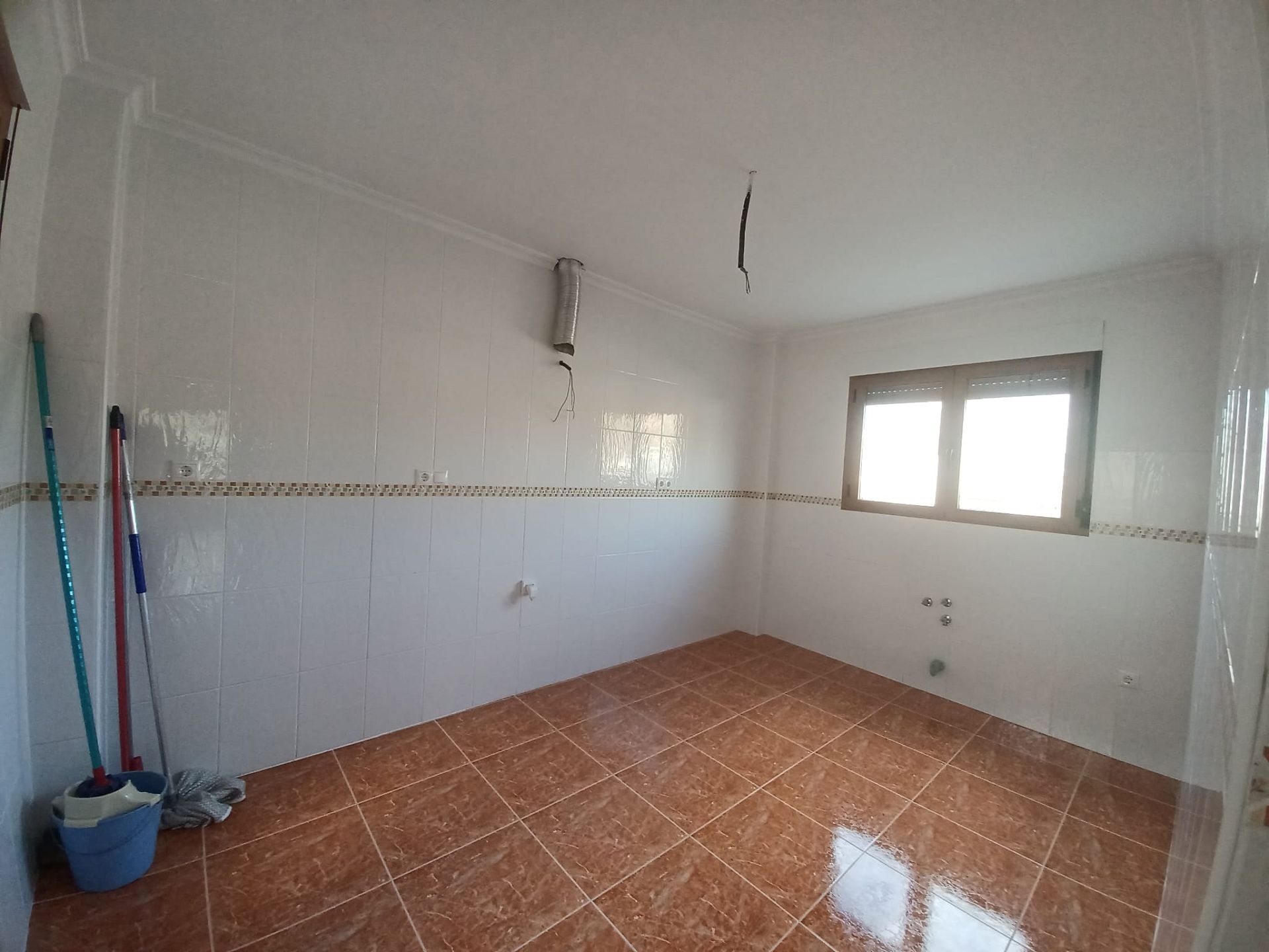 Resale - 4 Bedroom 2 Bathroom Townhouse in Pinoso -  - Alicante