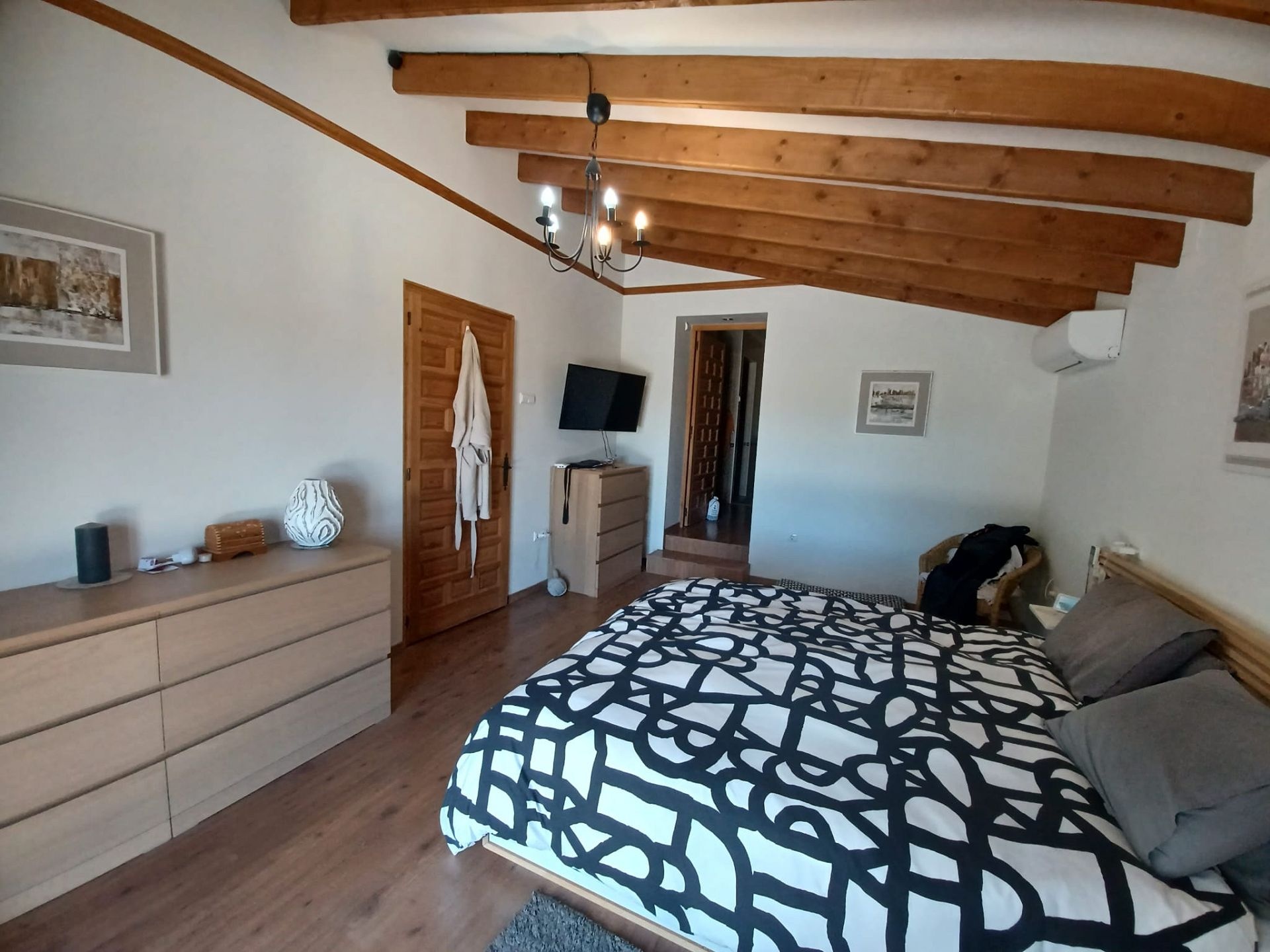 Resale - 6 Bedroom 6 Bathroom Country house in Pinoso -  - Alicante