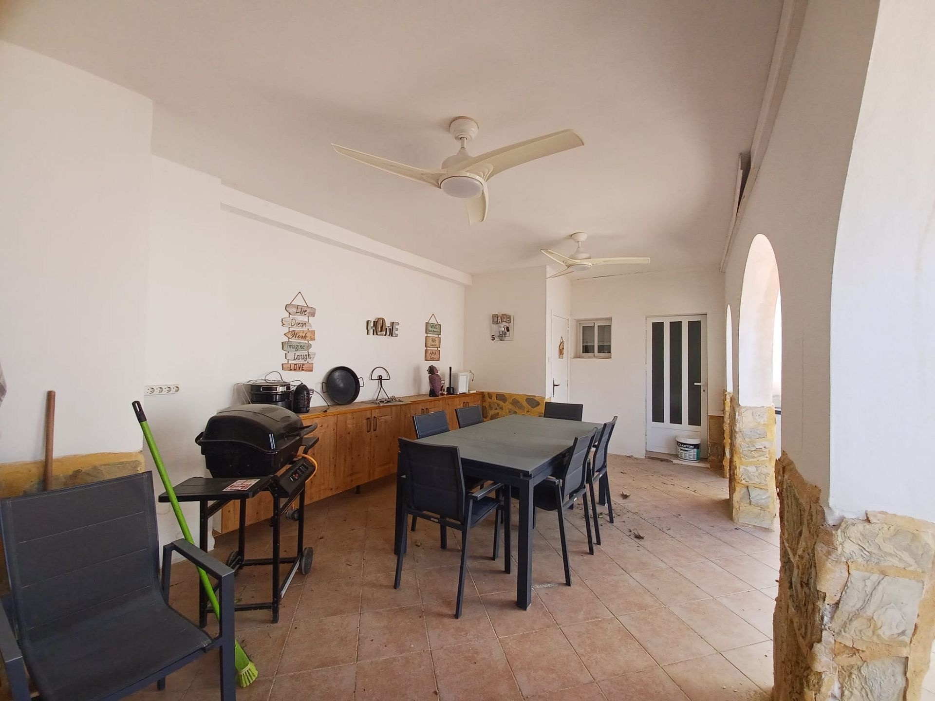 Resale - 6 Bedroom 6 Bathroom Country house in Pinoso -  - Alicante
