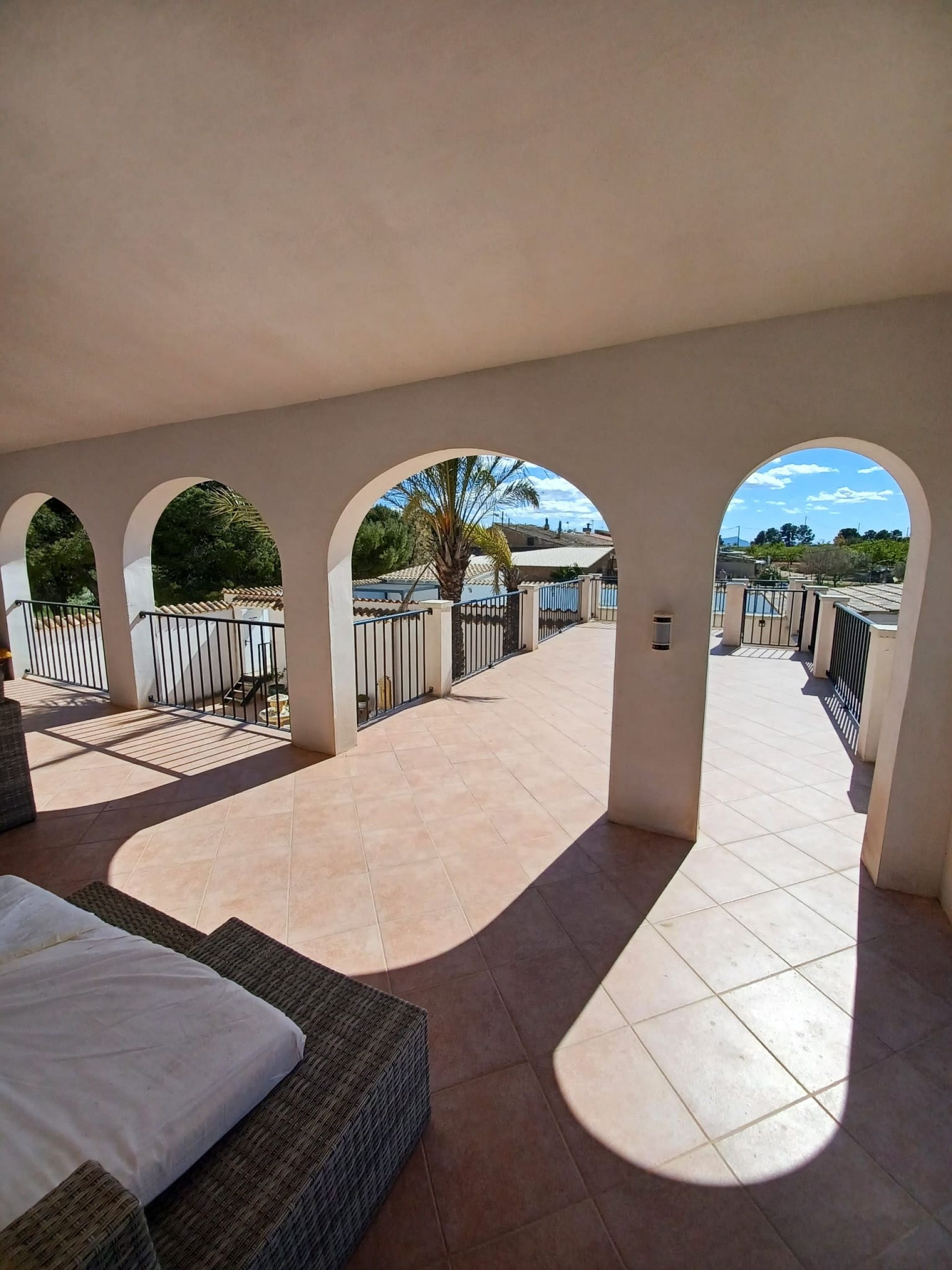 Resale - 6 Bedroom 6 Bathroom Country house in Pinoso -  - Alicante