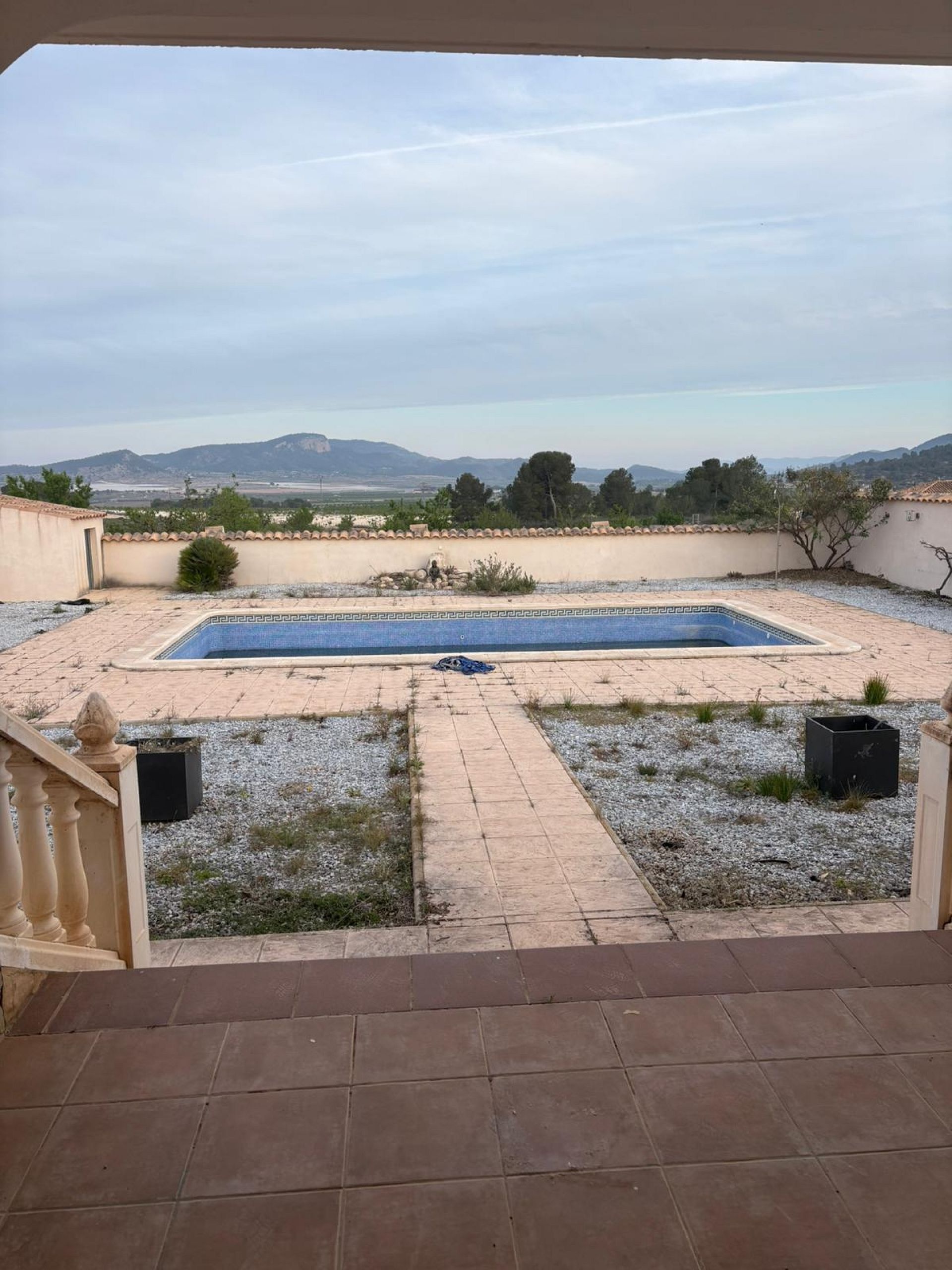Resale - 3 Bedroom 2 Bathroom Villa in Monóvar -  - Alicante