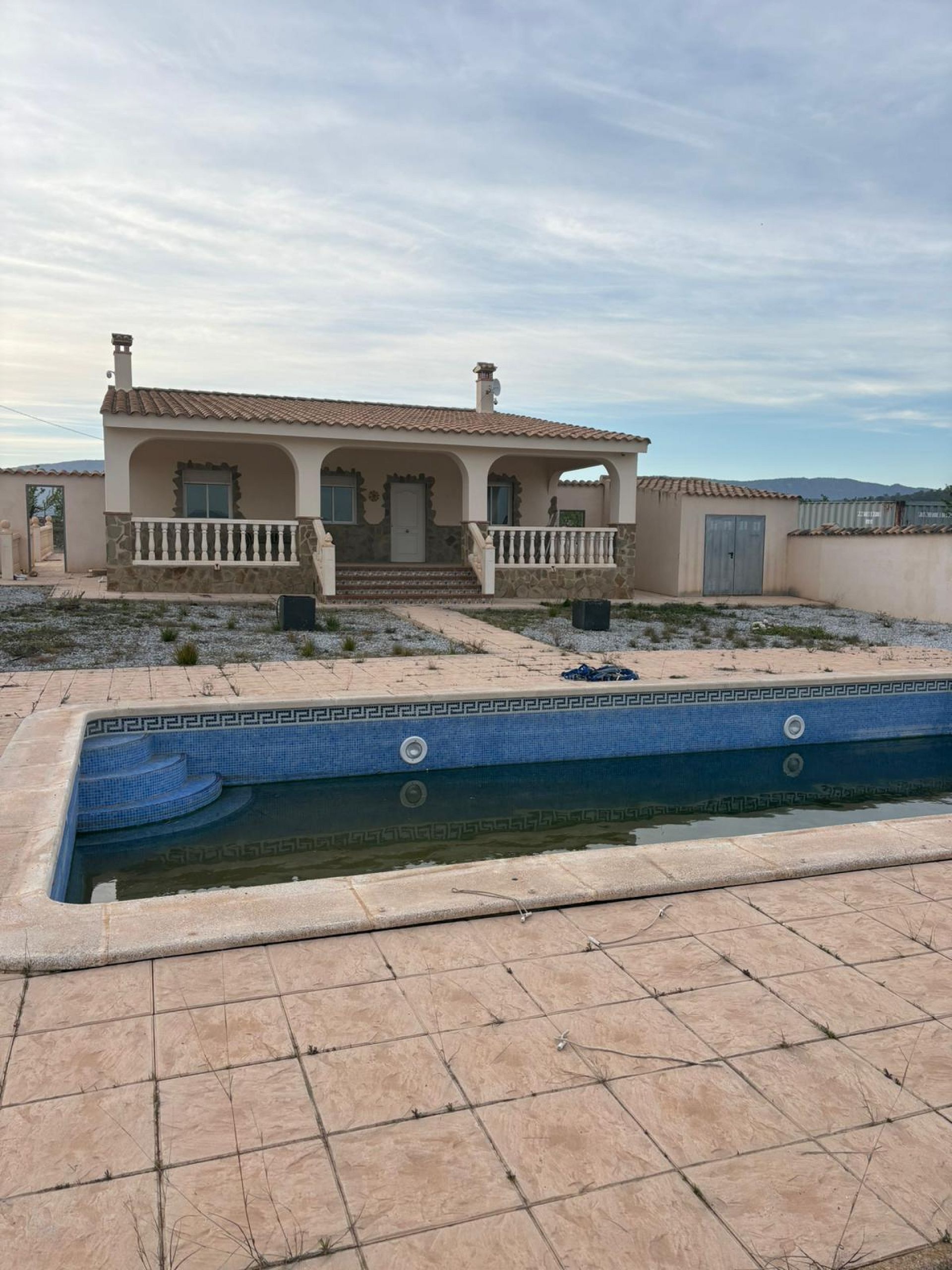 Resale - 3 Bedroom 2 Bathroom Villa in Monóvar -  - Alicante