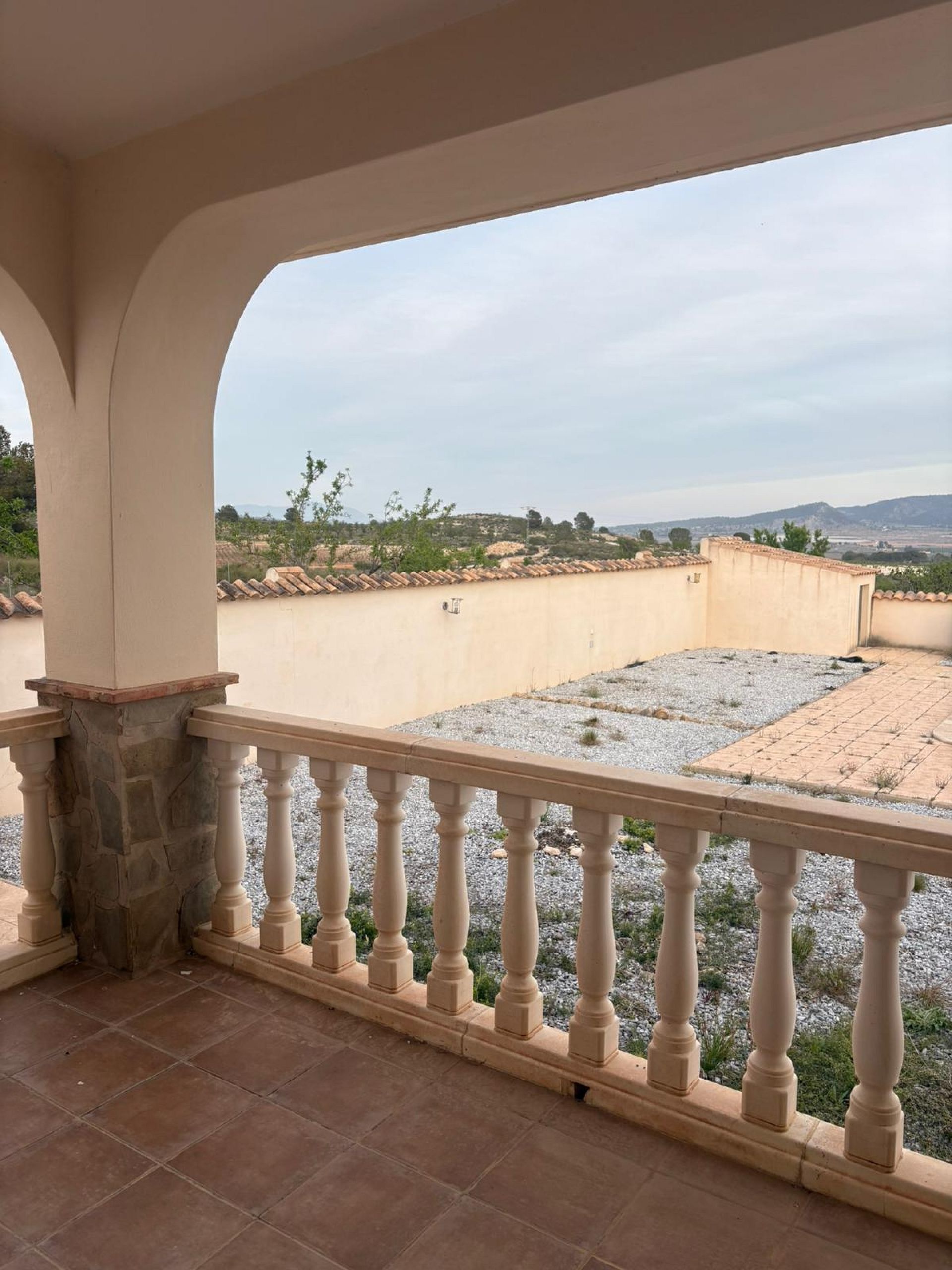 Resale - 3 Bedroom 2 Bathroom Villa in Monóvar -  - Alicante