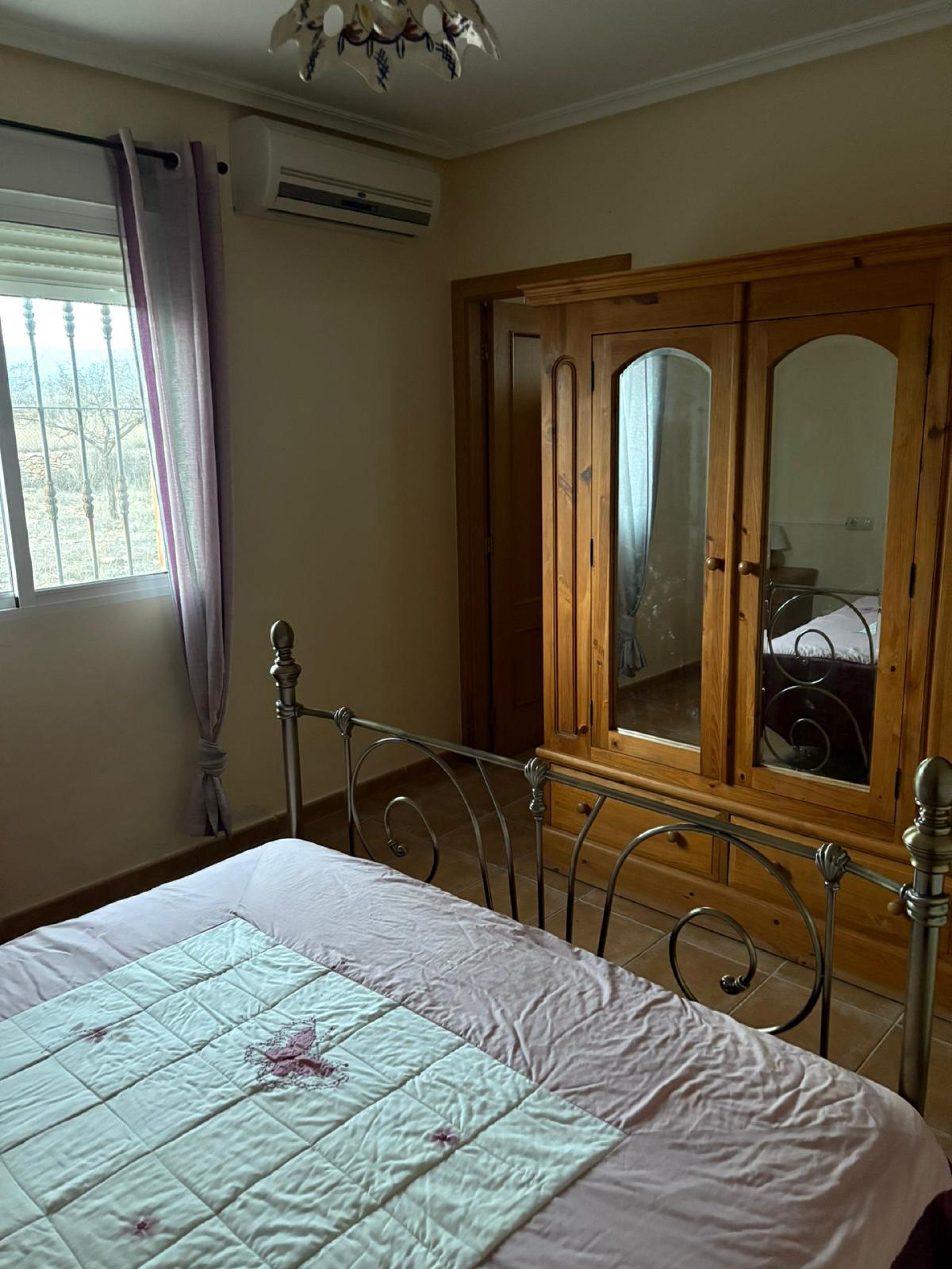 Resale - 3 Bedroom 2 Bathroom Villa in Monóvar -  - Alicante