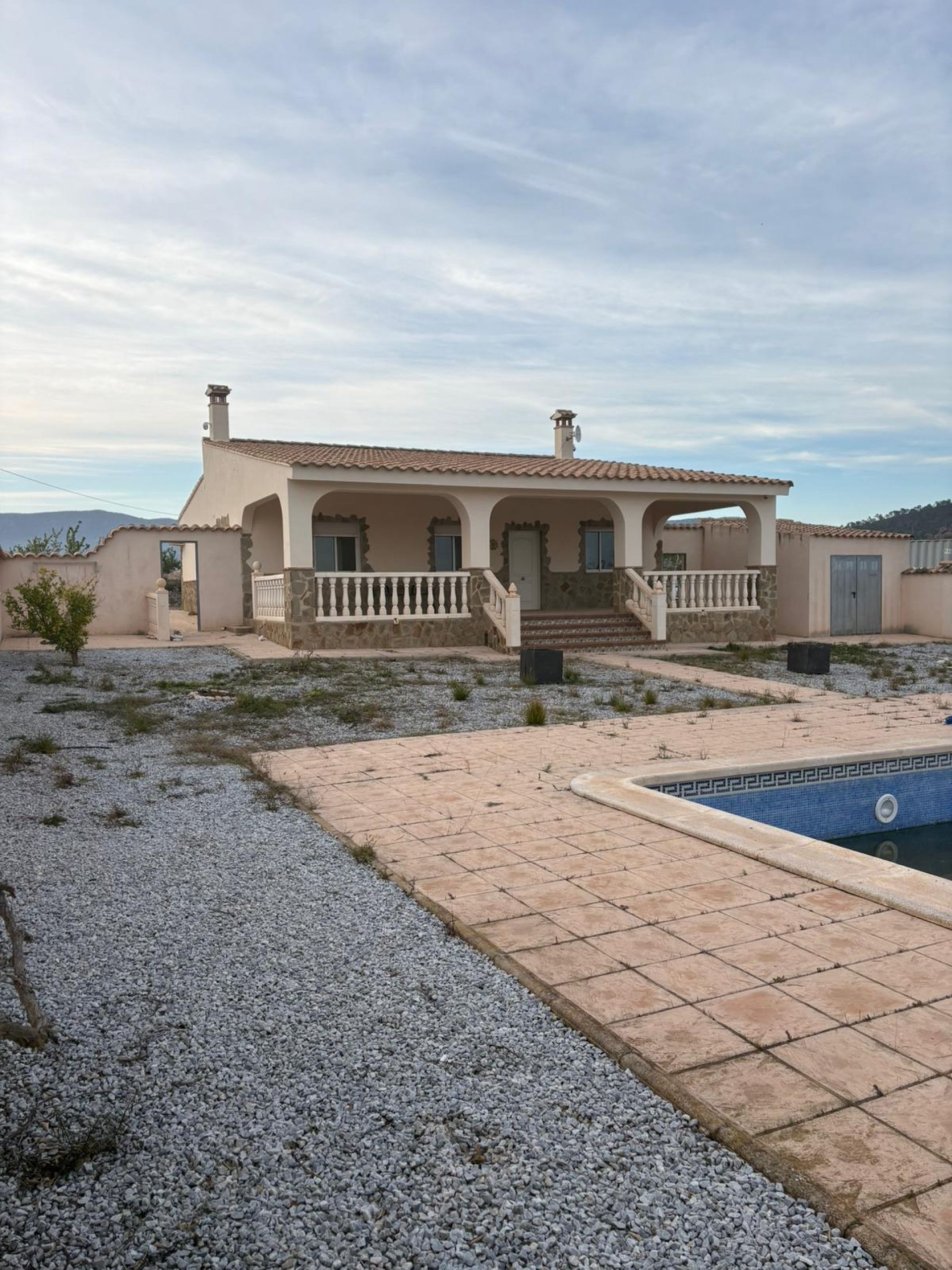 Resale - 3 Bedroom 2 Bathroom Villa in Monóvar -  - Alicante