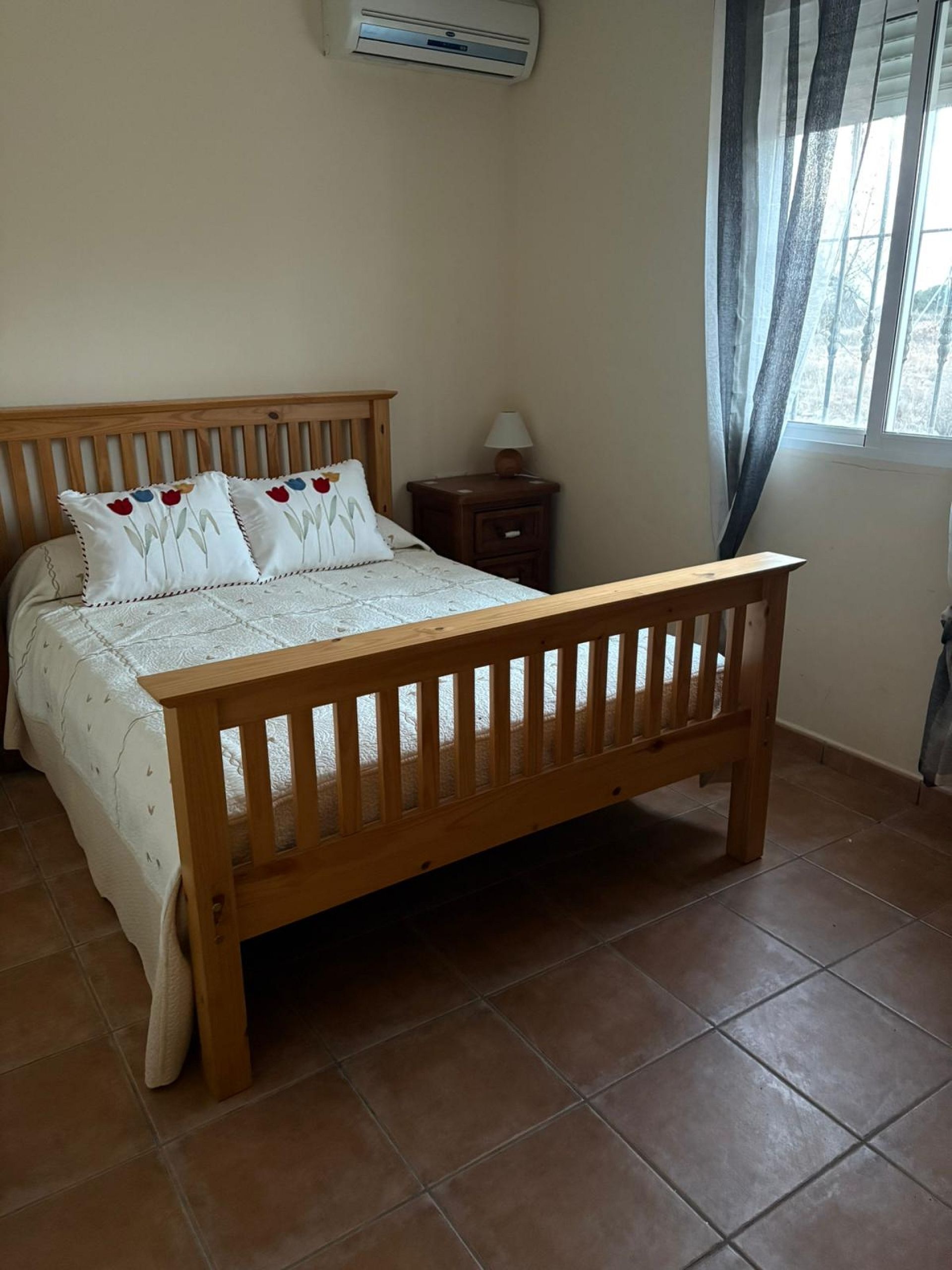 Resale - 3 Bedroom 2 Bathroom Villa in Monóvar -  - Alicante