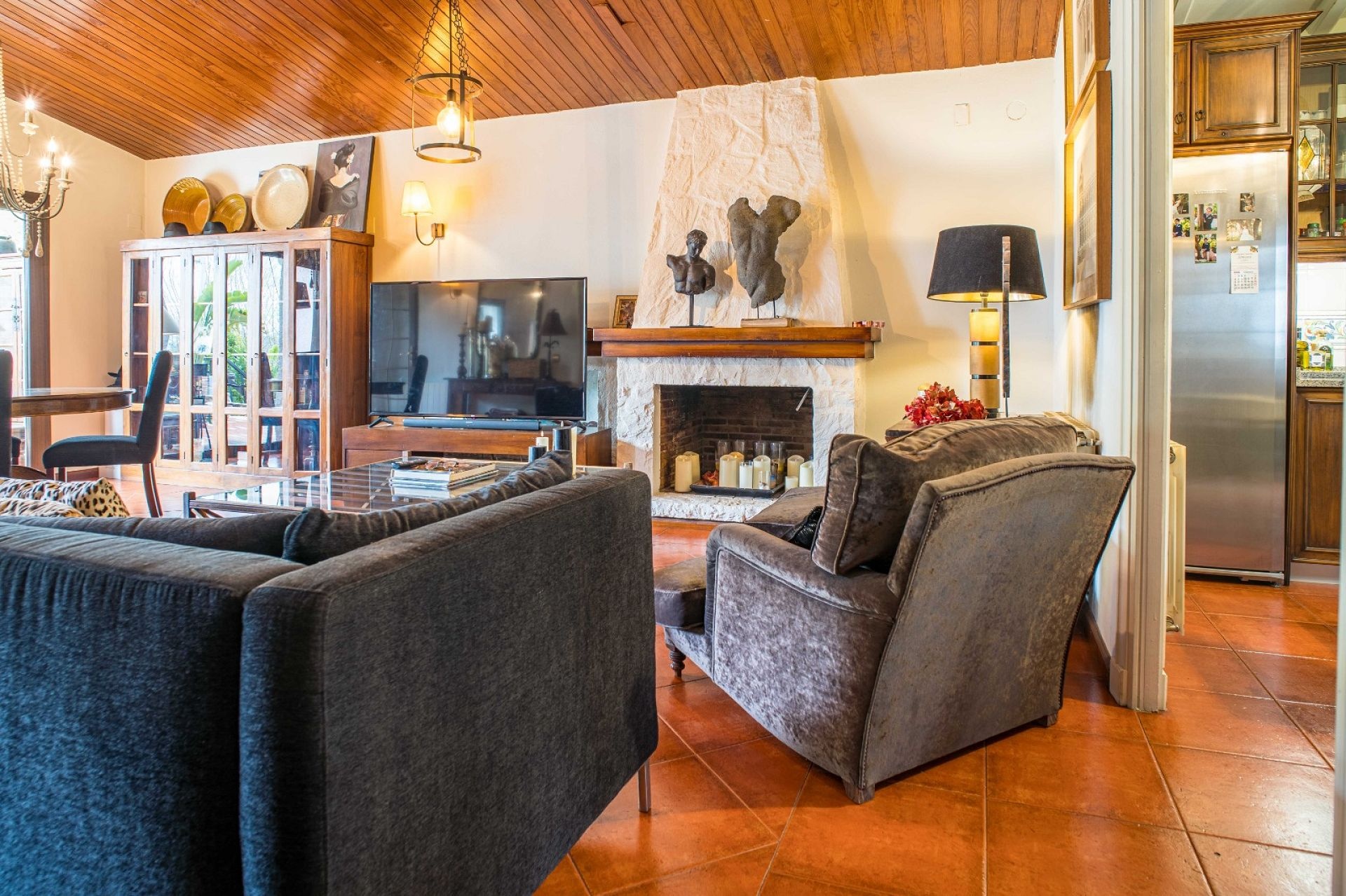 Resale - 4 Bedroom 3 Bathroom Villa in Petrer -  - Alicante