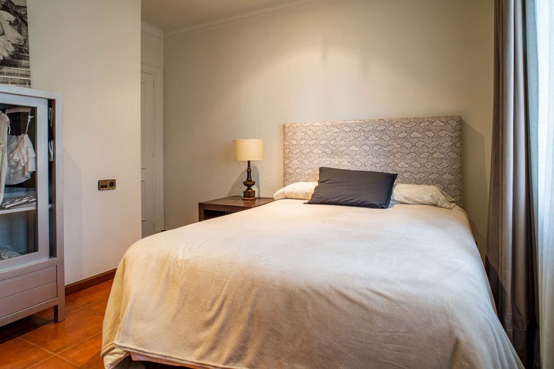 Resale - 4 Bedroom 3 Bathroom Villa in Petrer -  - Alicante