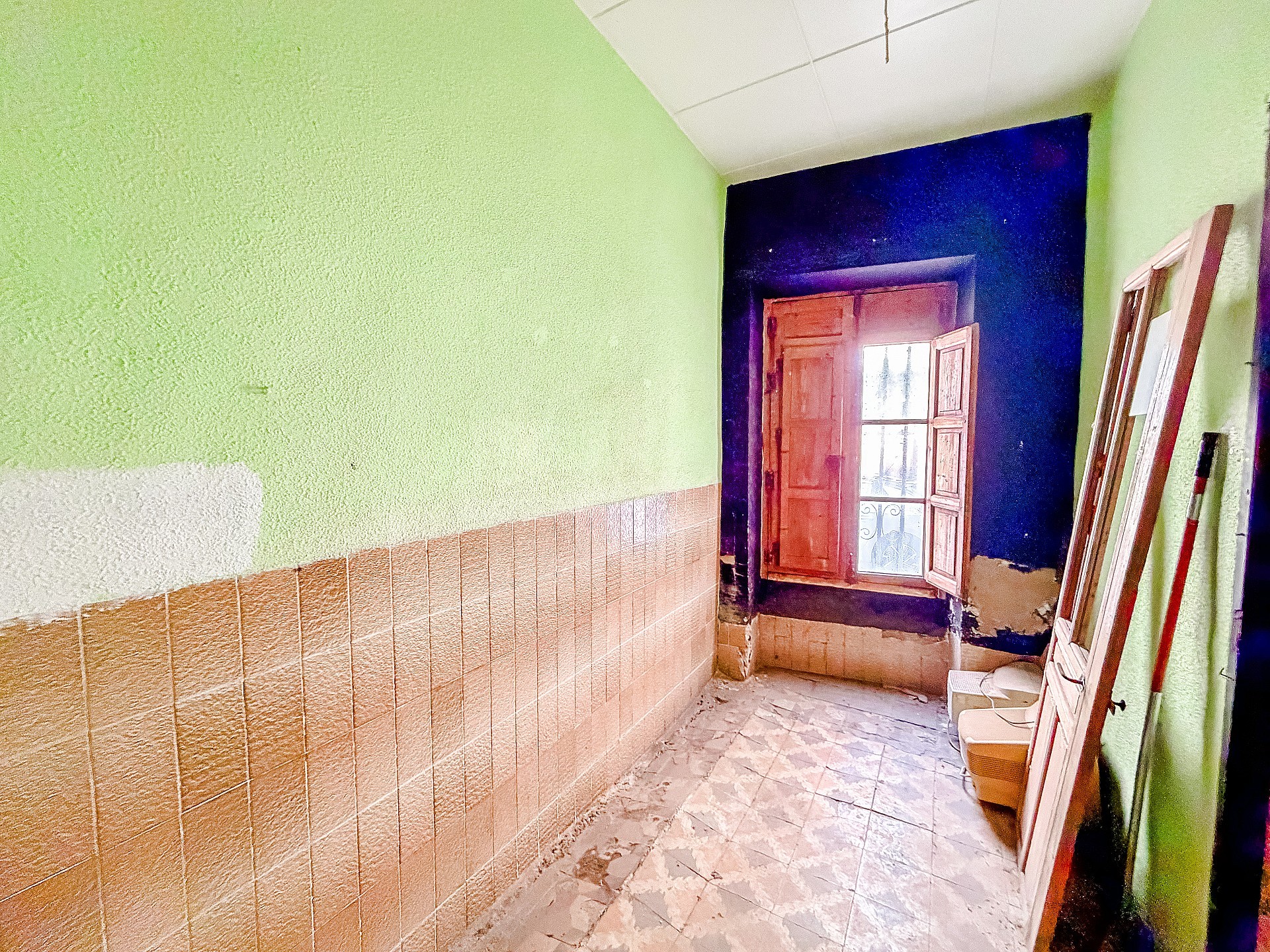 Resale - 6 Bedroom 1 Bathroom Townhouse in Yecla -  - Murcia