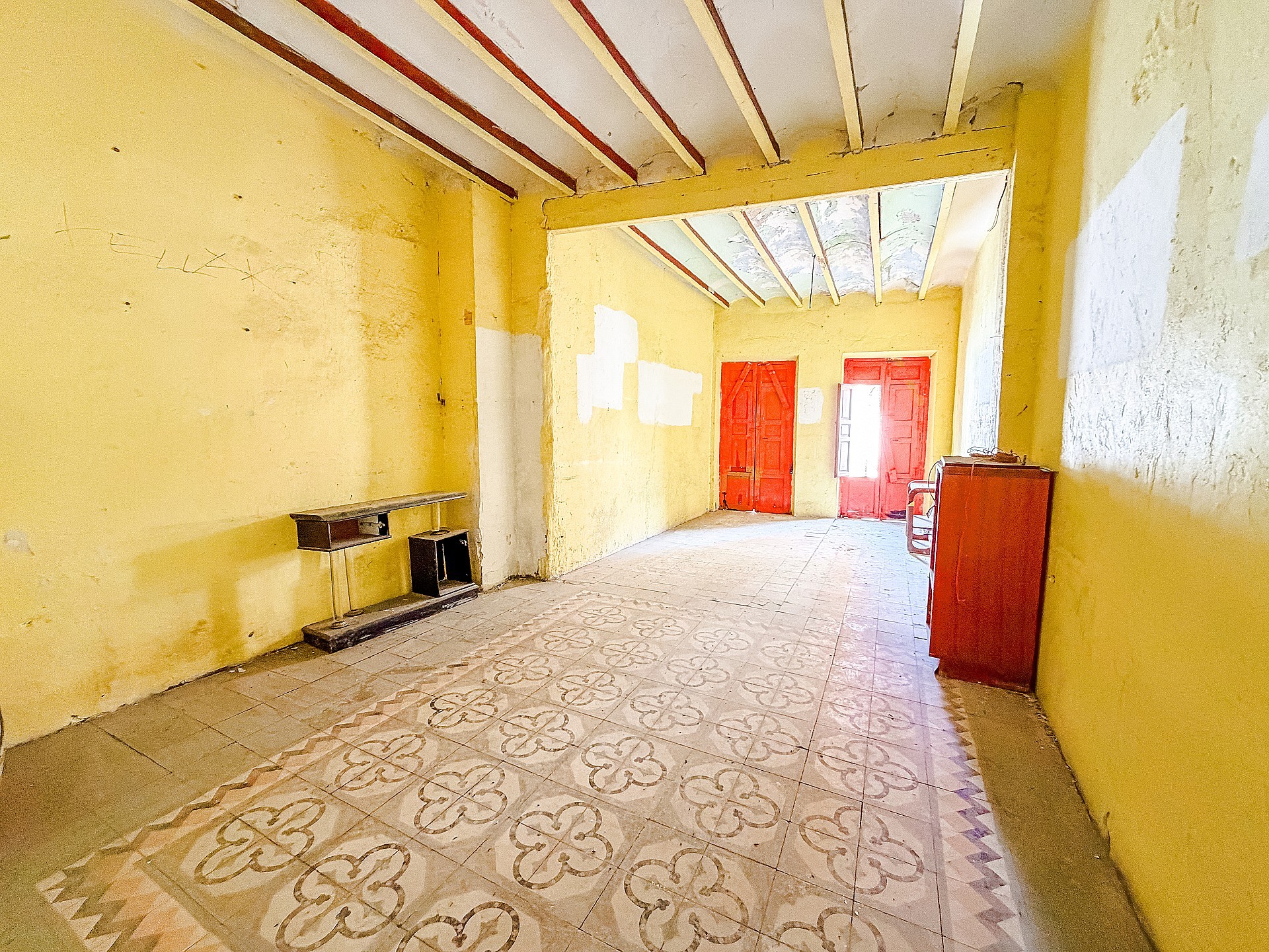 Resale - 6 Bedroom 1 Bathroom Townhouse in Yecla -  - Murcia
