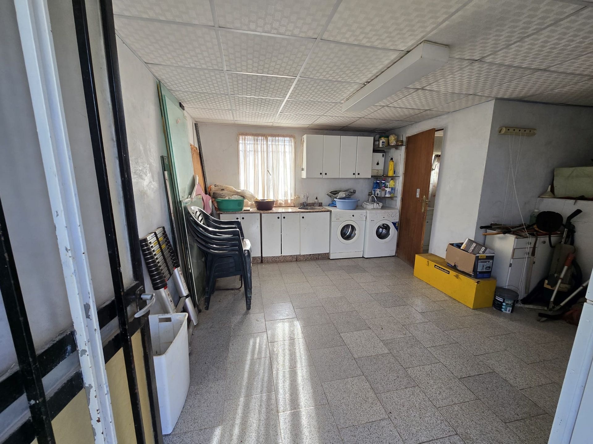 Resale - 7 Bedroom 3 Bathroom Villa in Villena -  - Alicante