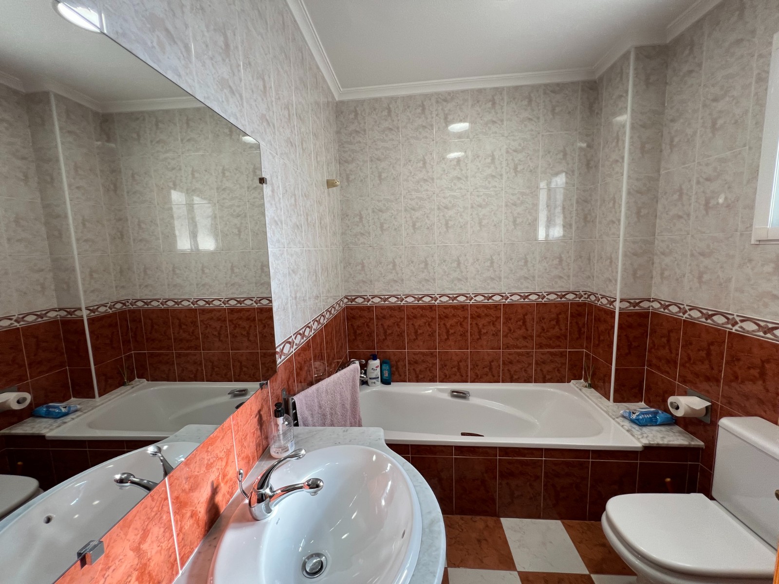 Resale - 3 Bedroom 2 Bathroom Townhouse in Hondón de las Nieves -  - Alicante
