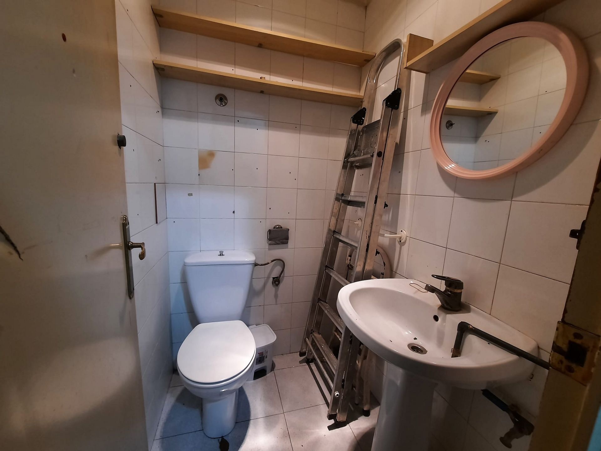 Resale - 1 Bathroom Commercial in Petrer -  - Alicante