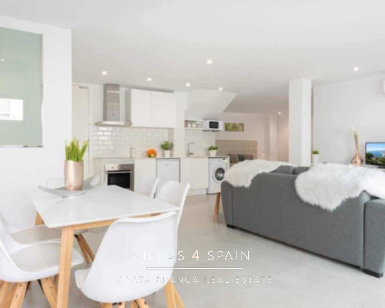 Resale - 4 bed 4 bath newly built villa with a private pool and guest house in Benijofar, Alicante - calle rbla - Alicante