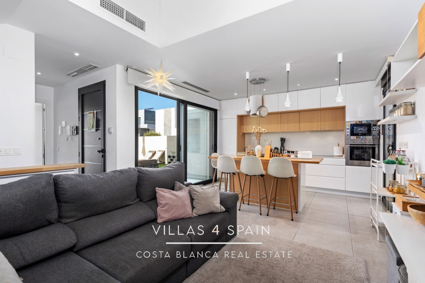 Resale - 4 bed 4 bath newly built villa with a private pool and guest house in Benijofar, Alicante - calle rbla - Alicante