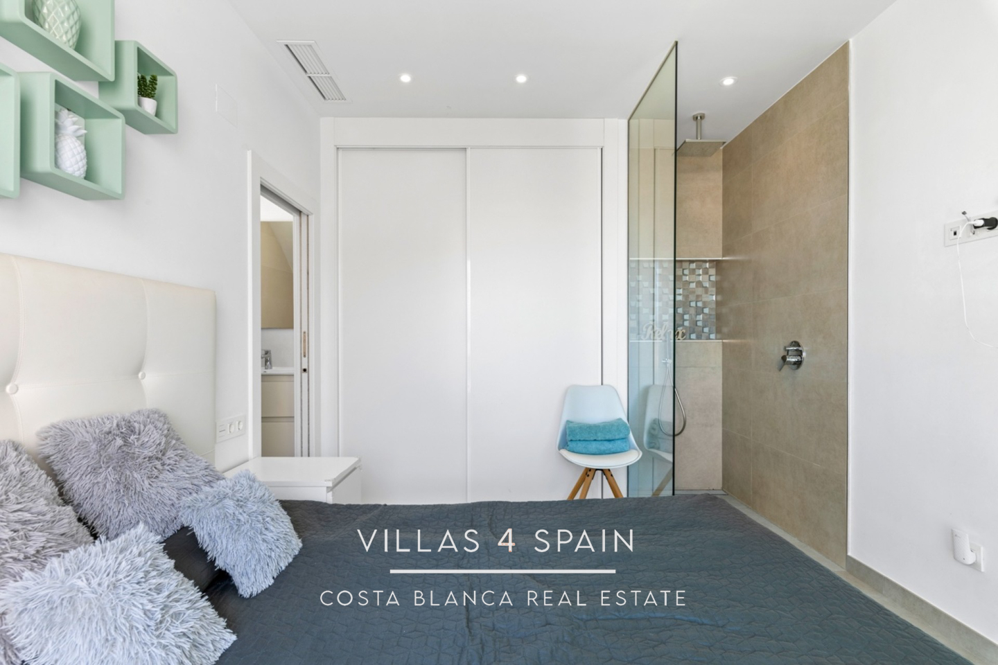 Resale - 4 bed 4 bath newly built villa with a private pool and guest house in Benijofar, Alicante - calle rbla - Alicante