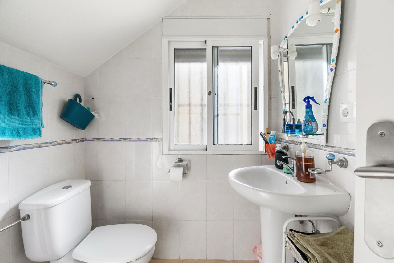 Resale - 3 Bedroom 2 Bathroom  in Orihuela Costa - Las Filipinas - Alicante
