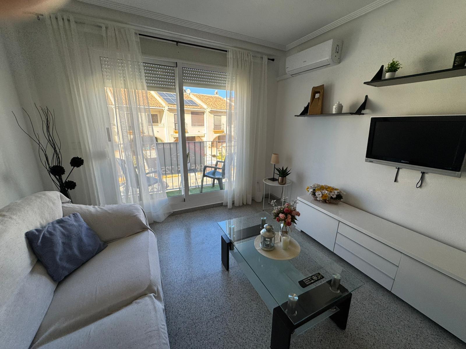 Resale - 3 Bedroom 2 Bathroom  in San Miguel de Salinas - San Miguel de Salinas - Alicante
