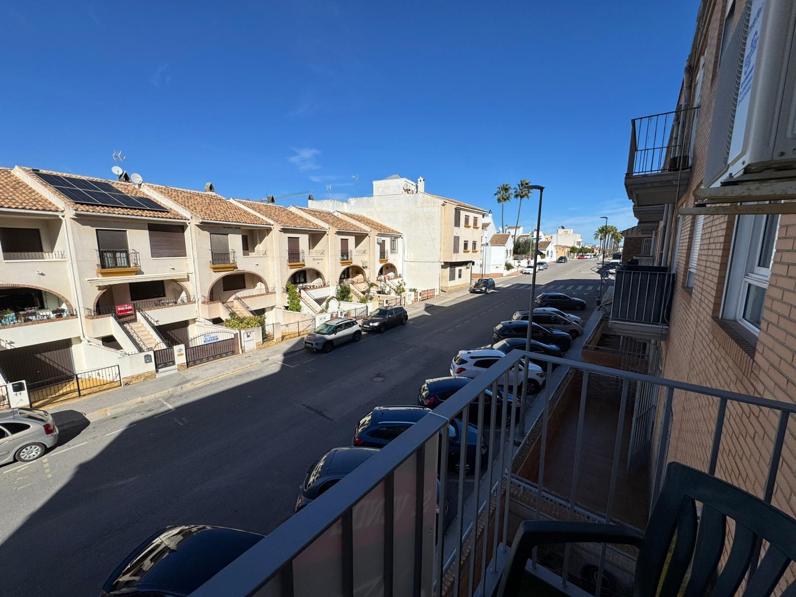Resale - 3 Bedroom 2 Bathroom  in San Miguel de Salinas - San Miguel de Salinas - Alicante