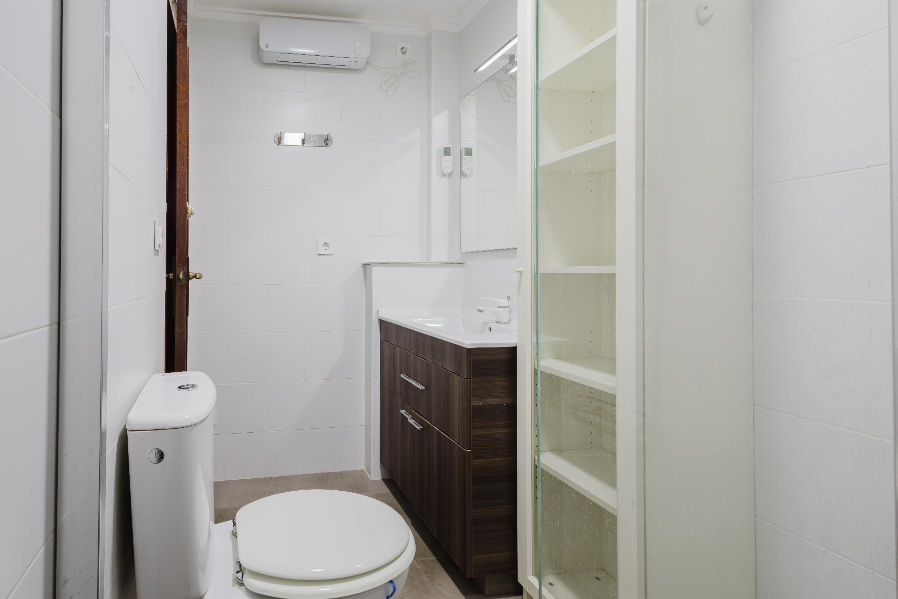 Resale - 3 Bedroom 2 Bathroom  in Torrevieja - Playa del Acequión - Alicante