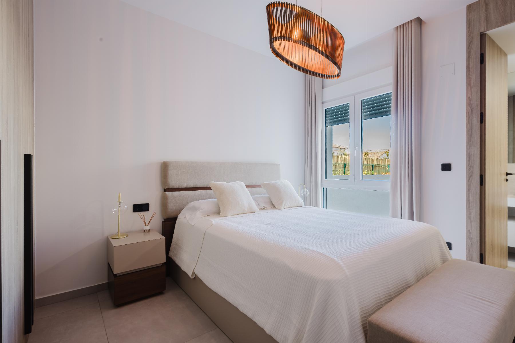Resale - 4 Bedroom 4 Bathroom  in Algorfa - Campo de Golf - Algorfa - Alicante