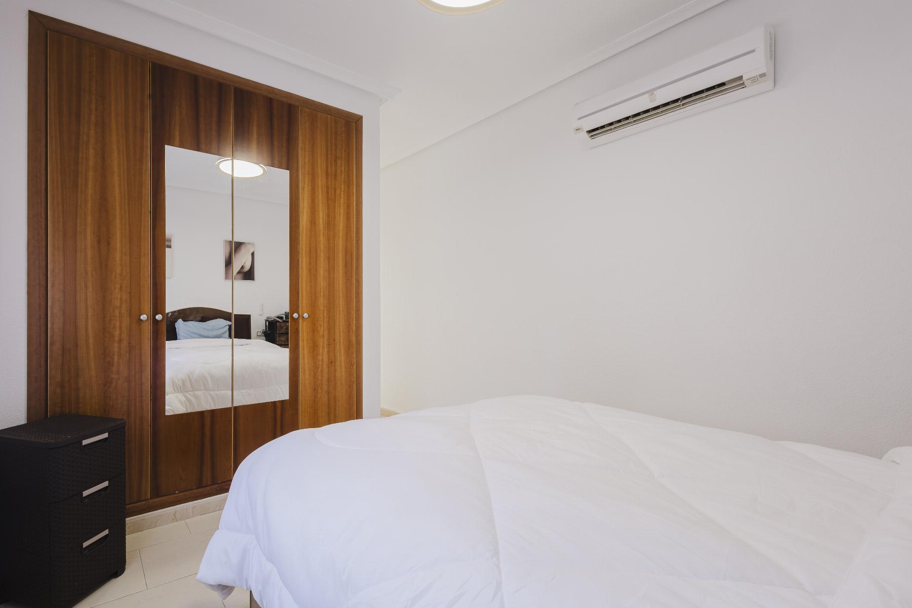 Resale - 2 Bedroom 2 Bathroom  in Torrevieja - Aguas Nuevas - Alicante