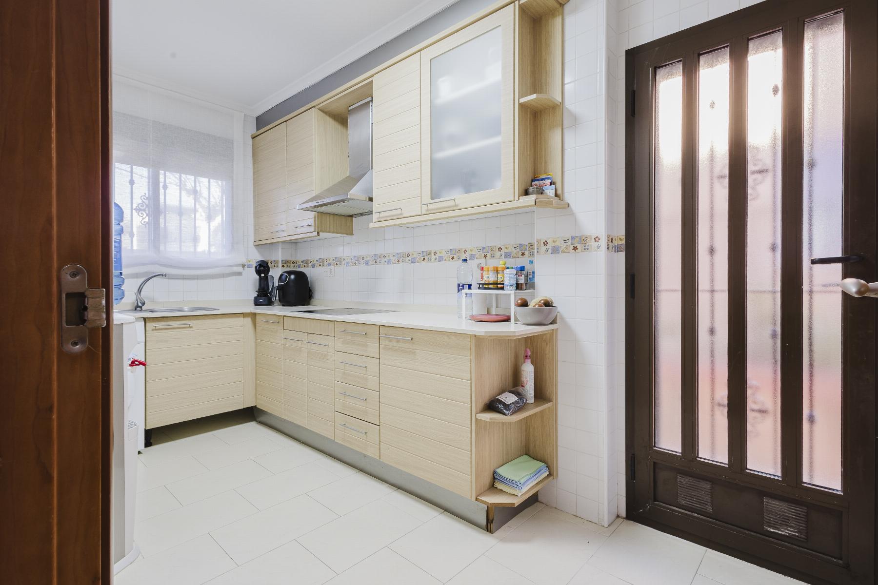 Resale - 2 Bedroom 2 Bathroom  in Torrevieja - Aguas Nuevas - Alicante