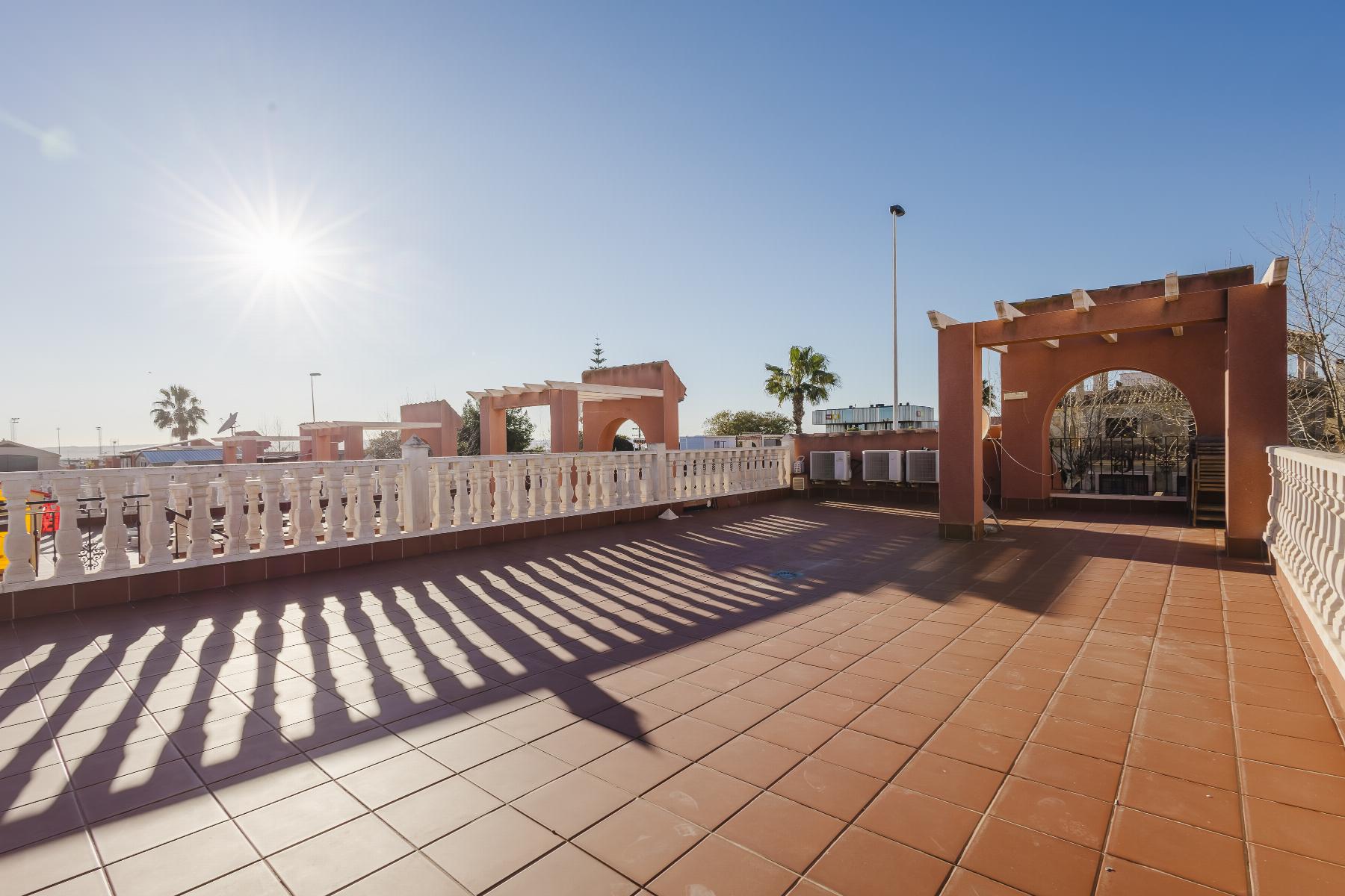 Resale - 2 Bedroom 2 Bathroom  in Torrevieja - Aguas Nuevas - Alicante